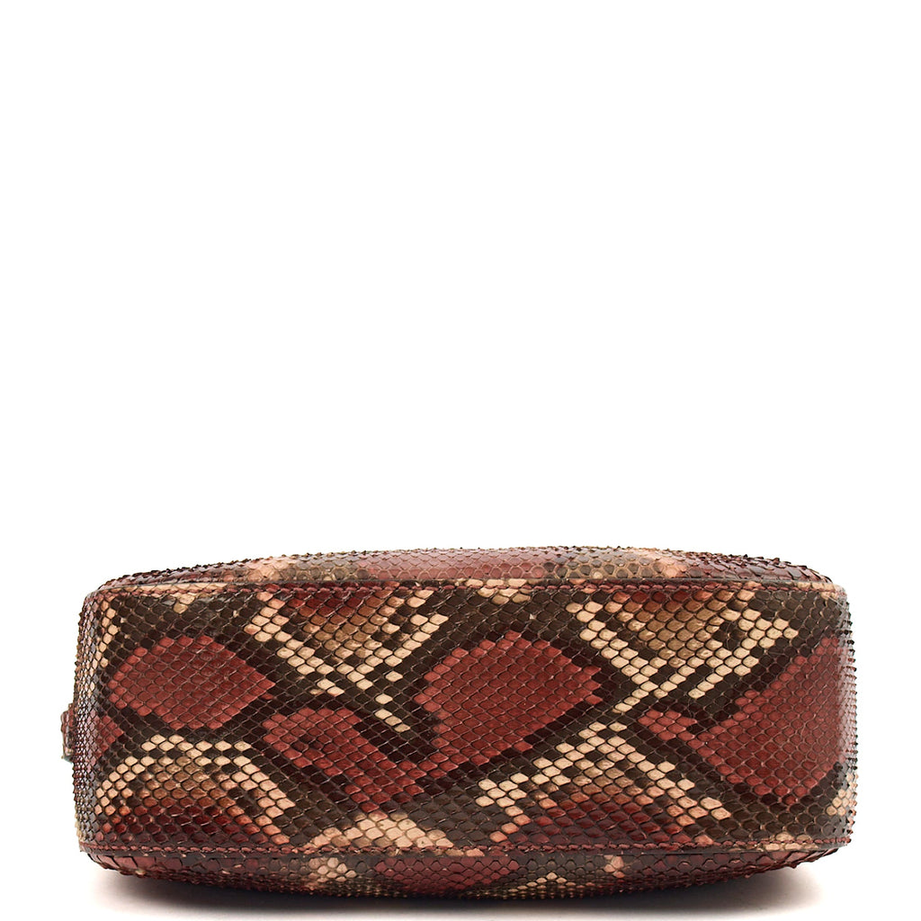 Gucci Shoulder Bag Soho  Disco Bag - Small in Red, Exotic Effect Leather