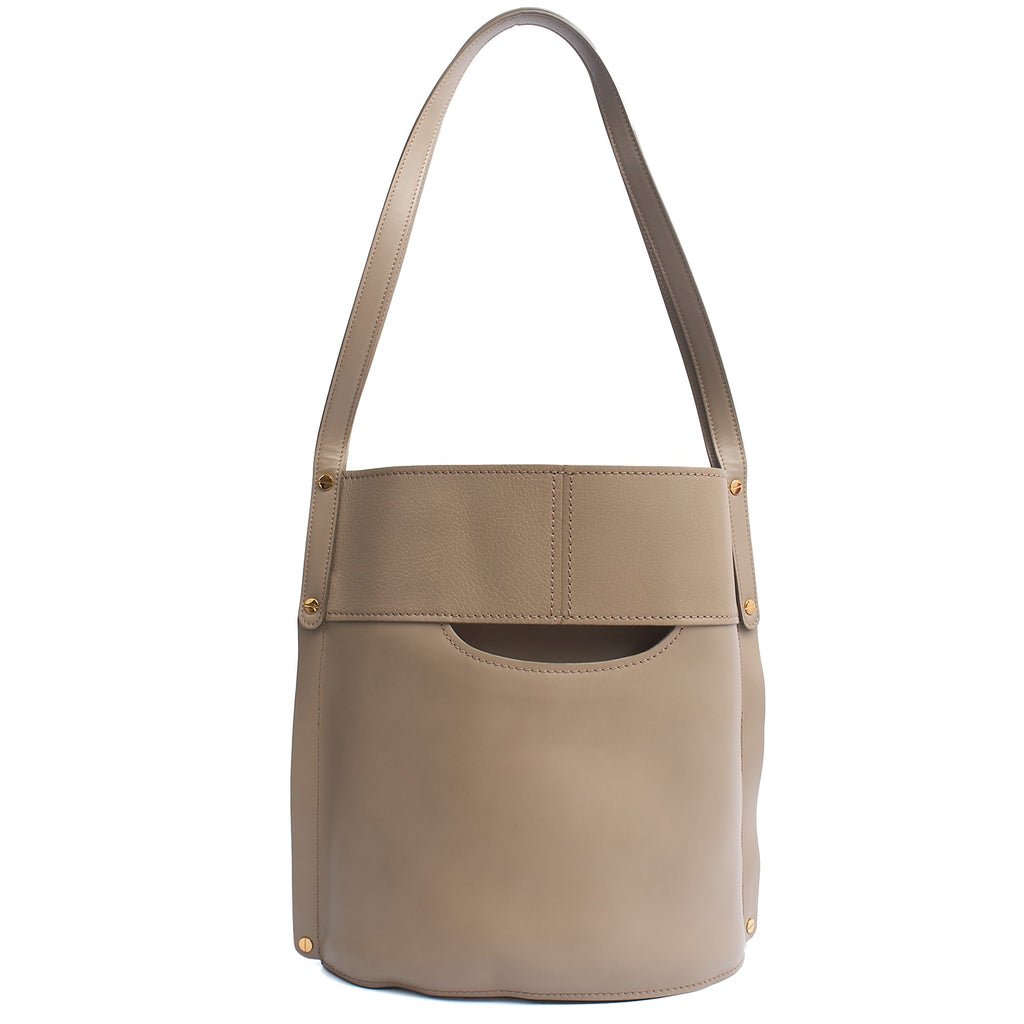Chloe Shoulder Bag Tote in Neutral, Leather