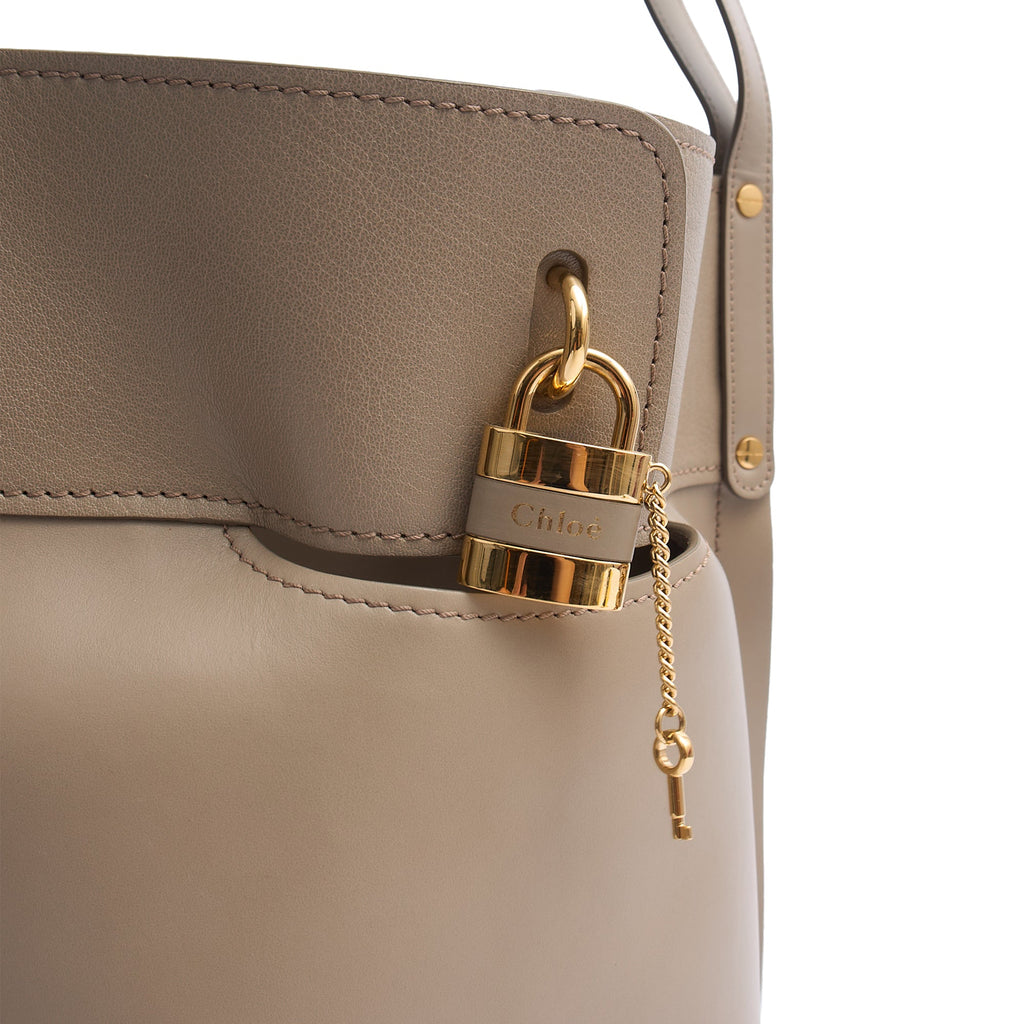 Chloe Shoulder Bag Tote in Neutral, Leather