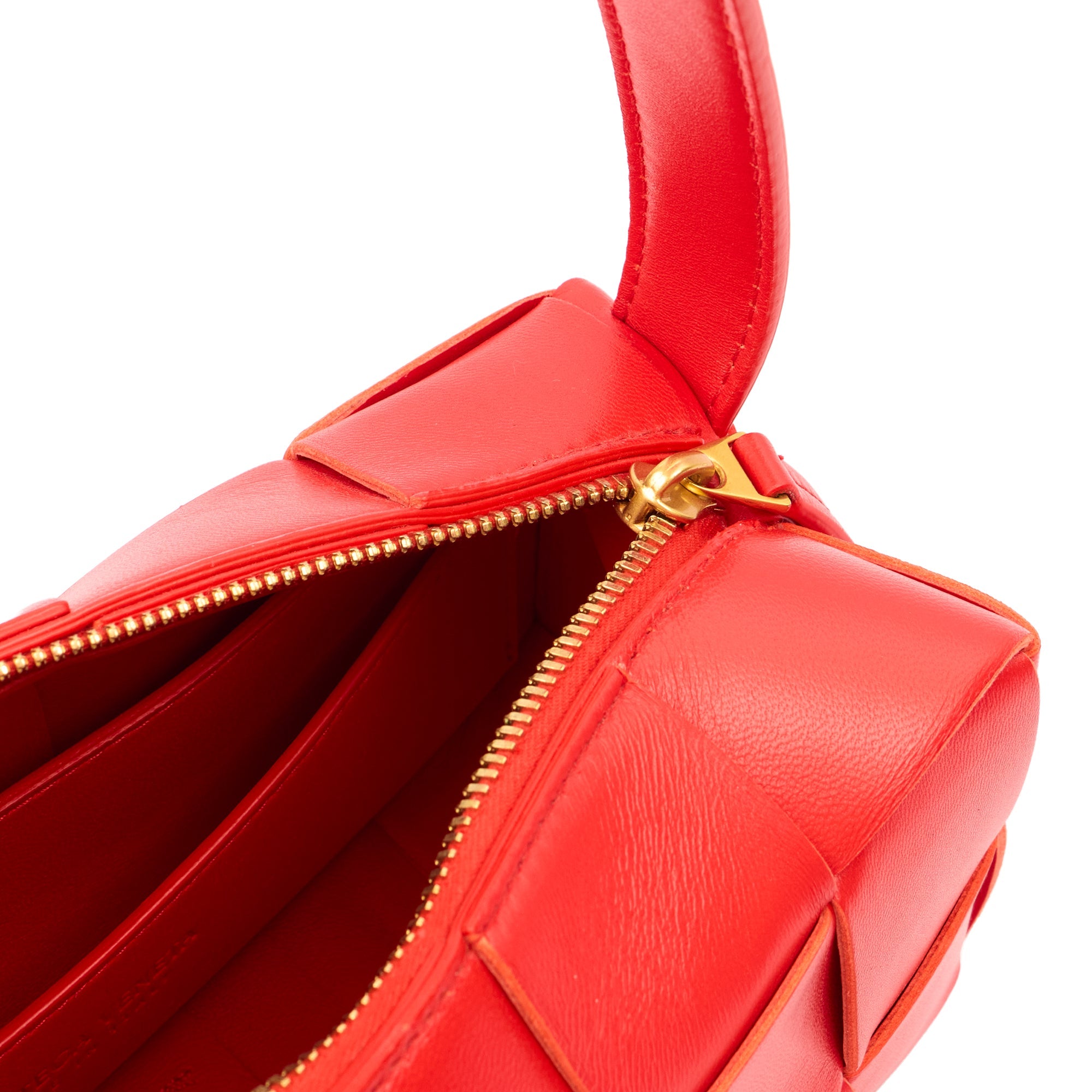 Bottega Veneta Shoulder Bag Brick in Red, Intrecciato Nappa