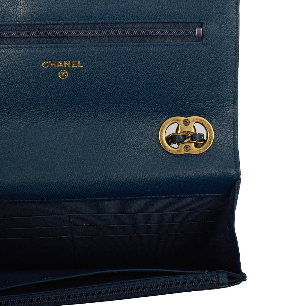 Chanel Cross Body Wallet on Chain in Blue, Patent Leather