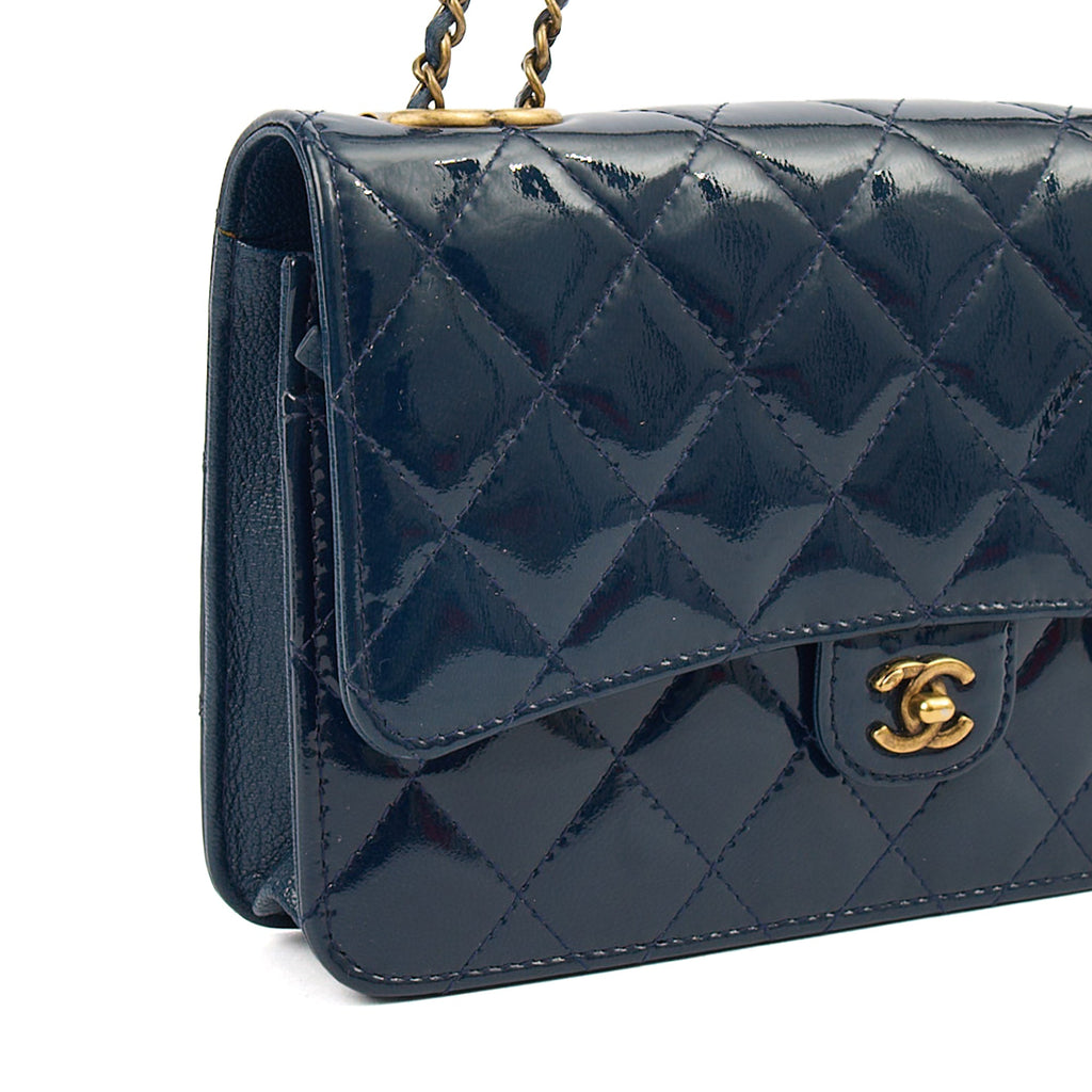 Chanel Cross Body Wallet on Chain in Blue, Patent Leather