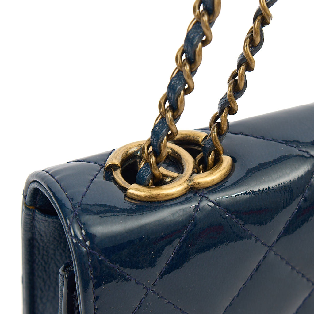 Chanel Cross Body Wallet on Chain in Blue, Patent Leather