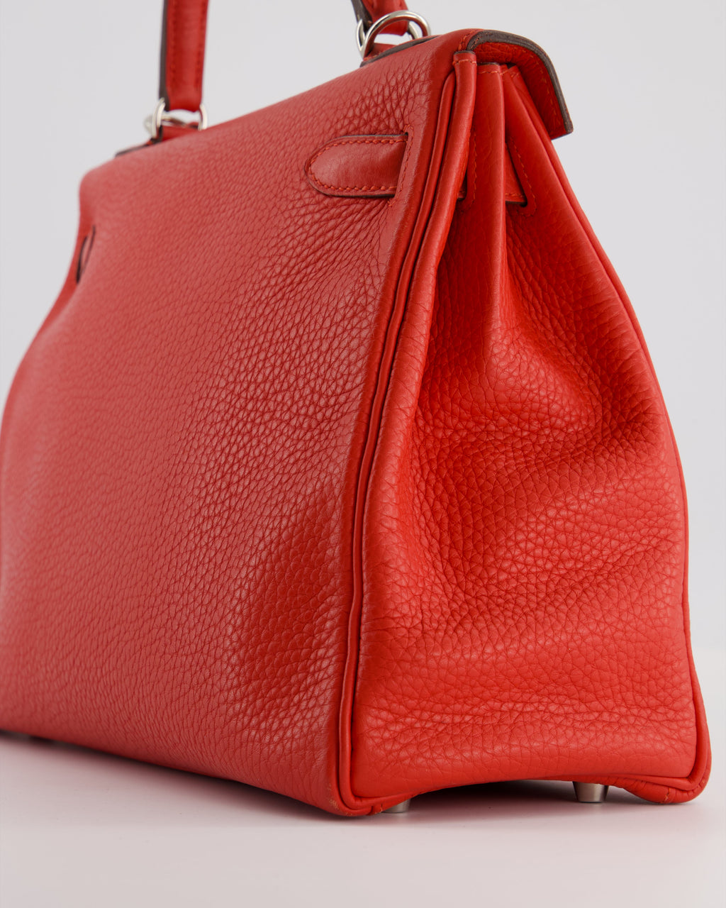 Hermès Kelly 32 Retourne Bag in Geranium Togo Leather and Palladium Hardware
