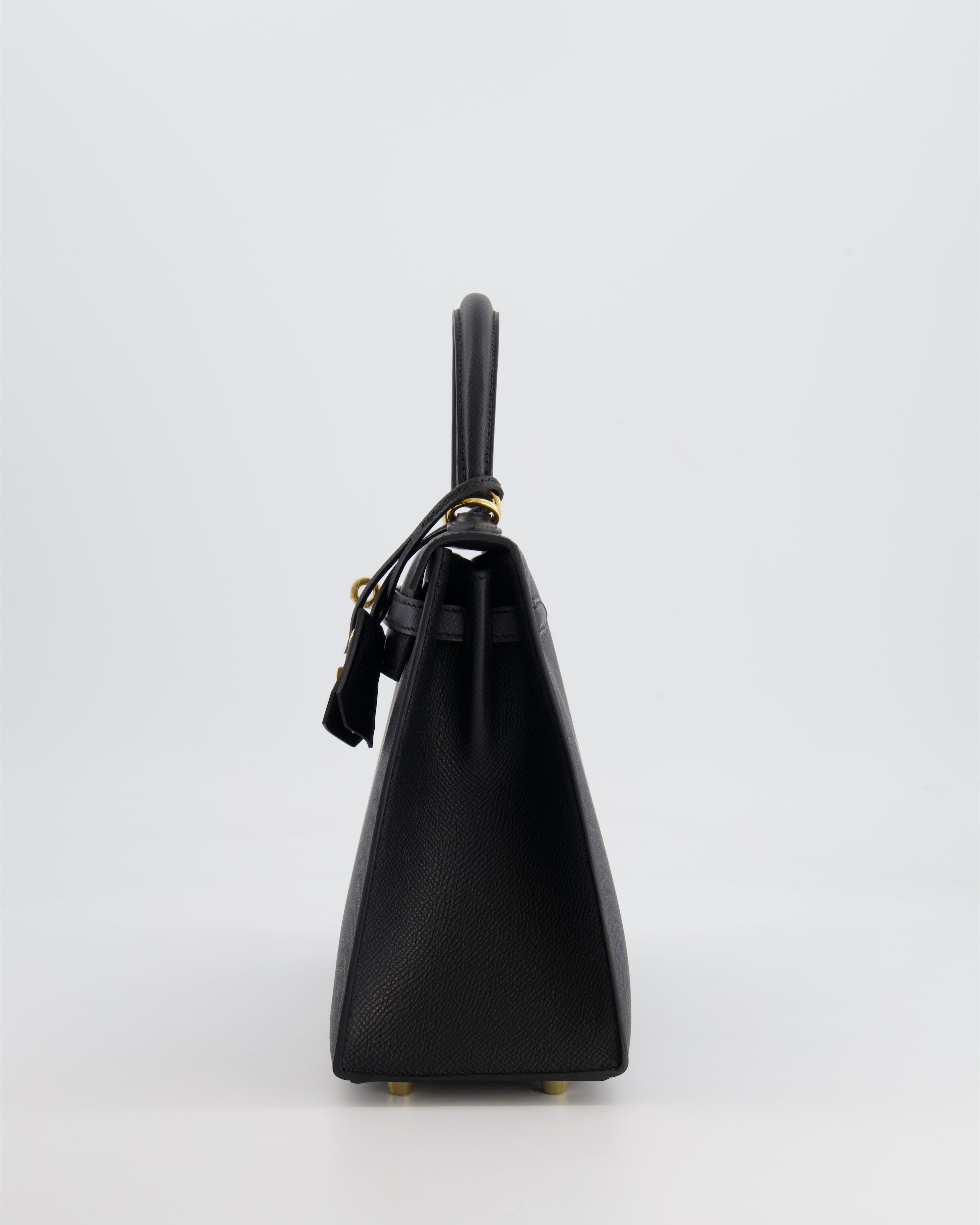 *HOLY GRAIL* Hermès Kelly 25 Sellier Bag in Noir Epsom Leather with Gold Hardware