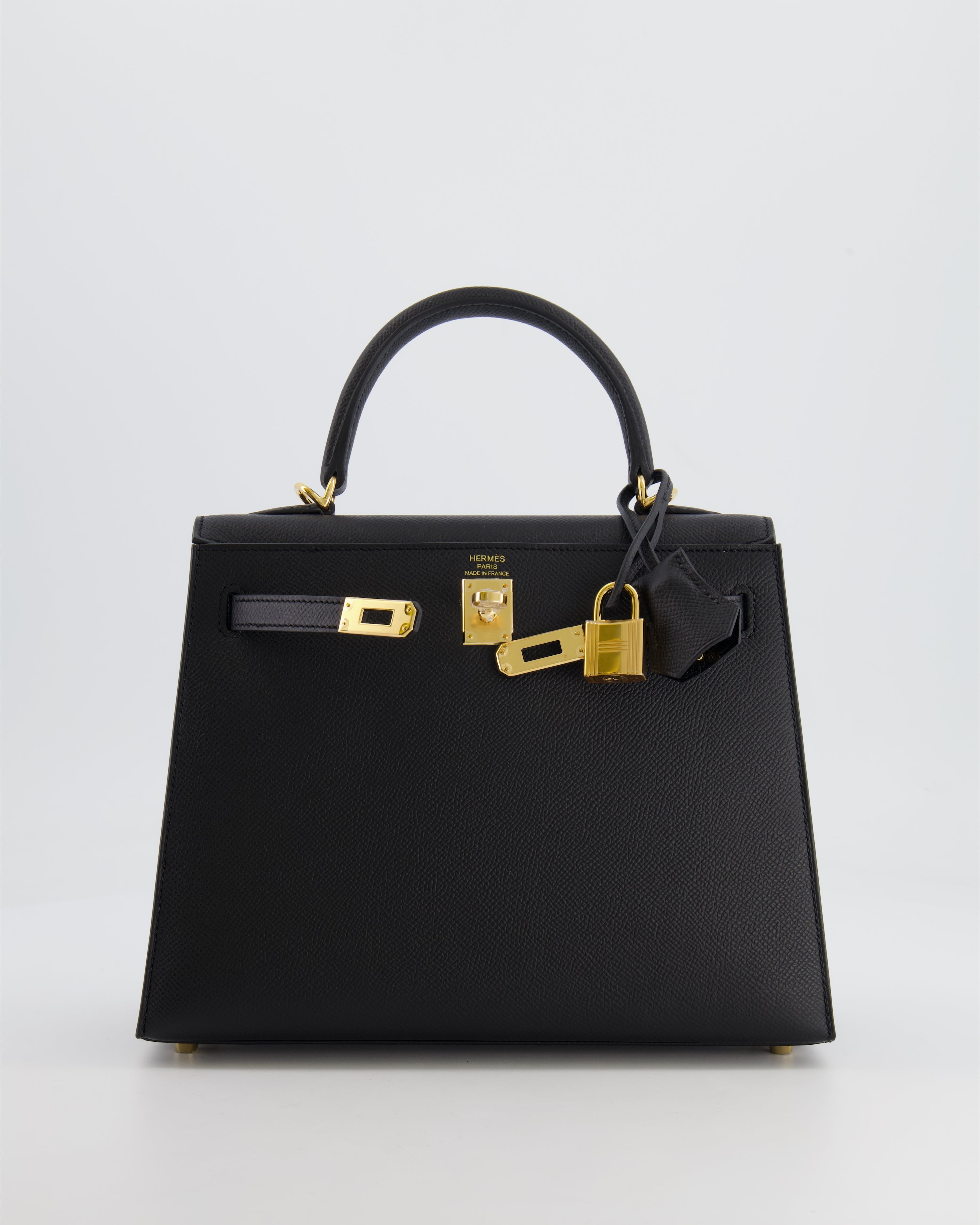 *HOLY GRAIL* Hermès Kelly 25 Sellier Bag in Noir Epsom Leather with Gold Hardware