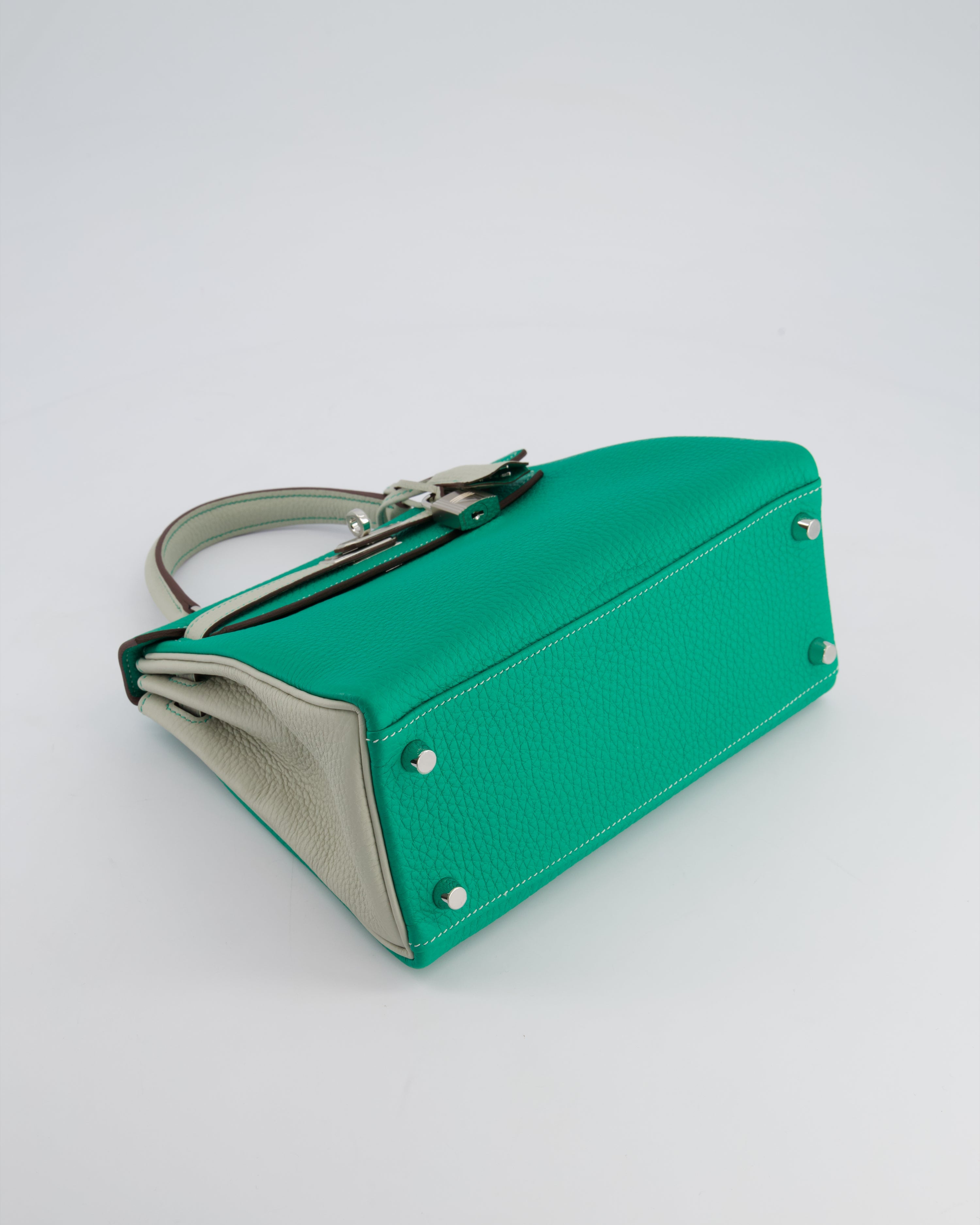*SUPER RARE* Hermès HSS Kelly 25 Retourne Bag in Vert Vertigo & Gris Perle Togo Leather with Palladium Hardware & Contrast Stitching