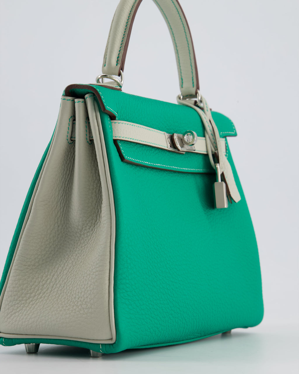 *SUPER RARE* Hermès HSS Kelly 25 Retourne Bag in Vert Vertigo & Gris Perle Togo Leather with Palladium Hardware & Contrast Stitching