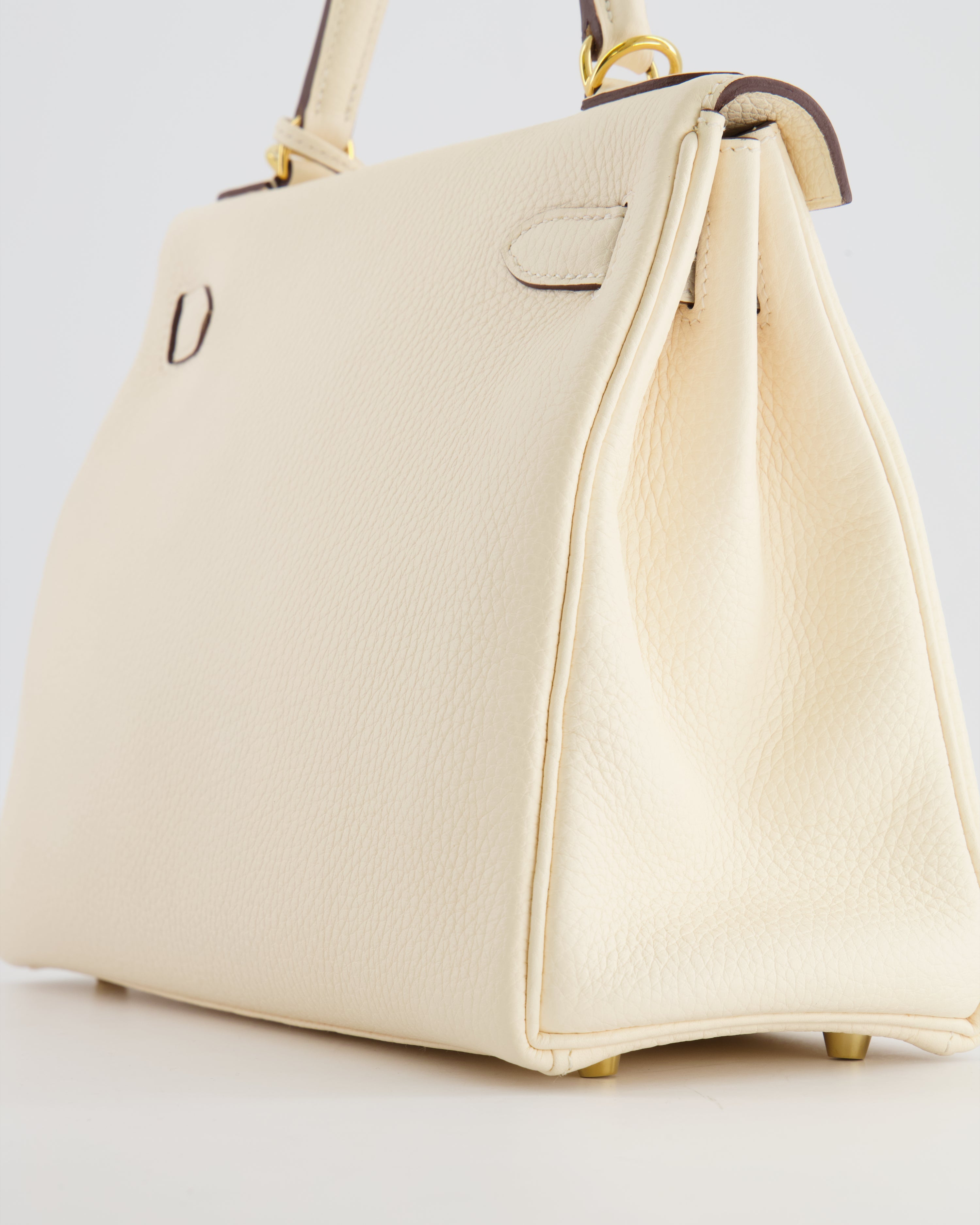 Hermès Kelly 28 Retourne Bag in Nata Clemence Leather with Gold Hardware