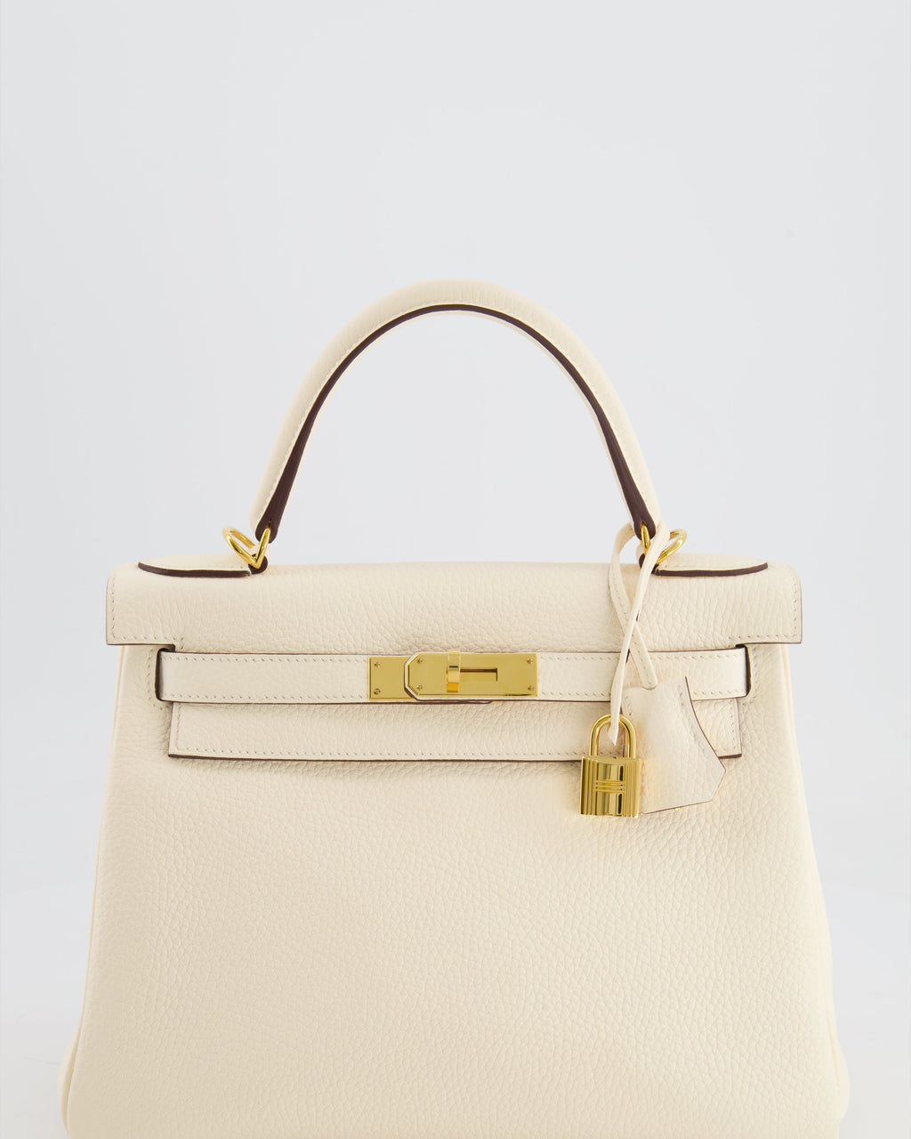 Hermès Kelly 28 Retourne Bag in Nata Clemence Leather with Gold Hardware