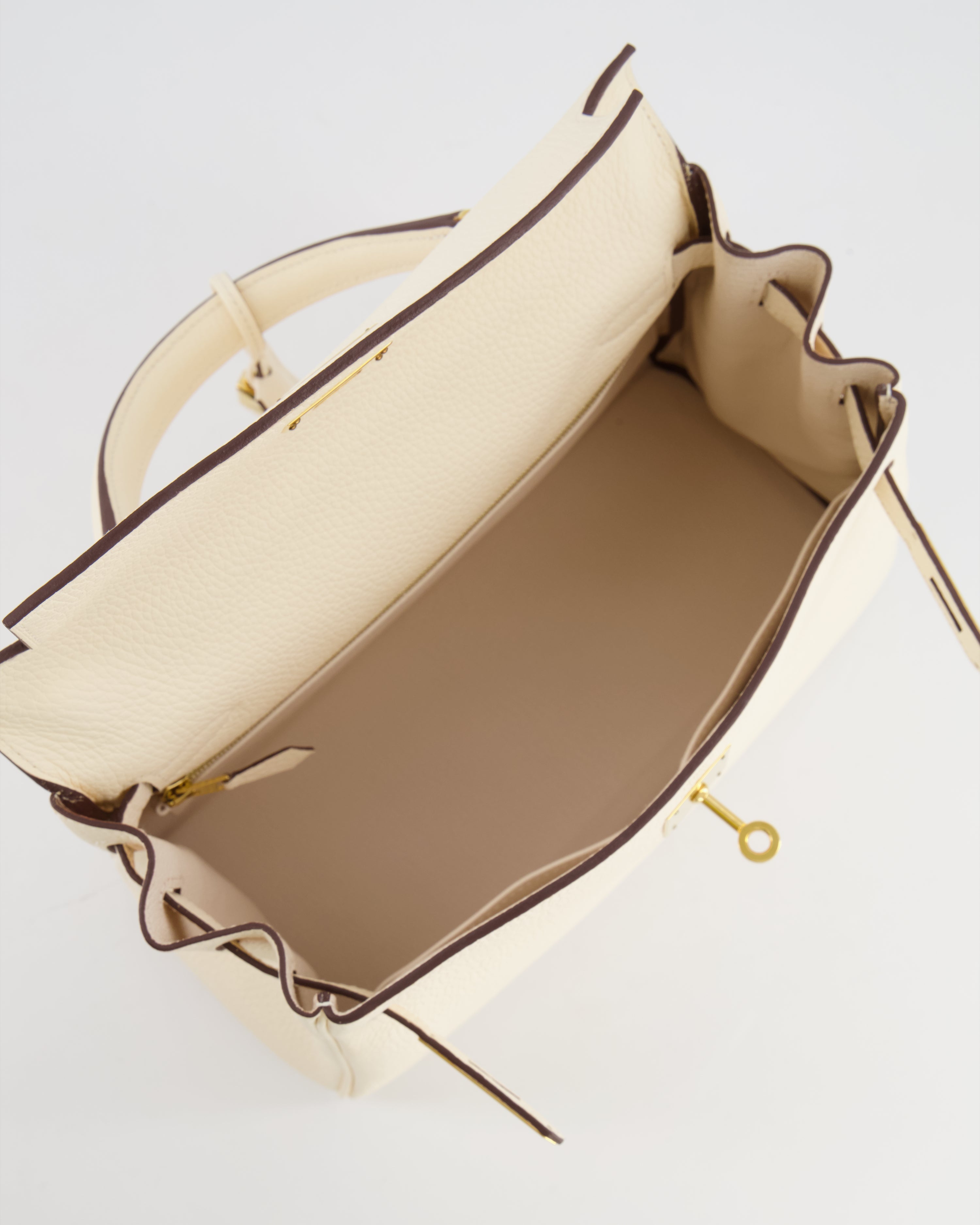 Hermès Kelly 28 Retourne Bag in Nata Clemence Leather with Gold Hardware