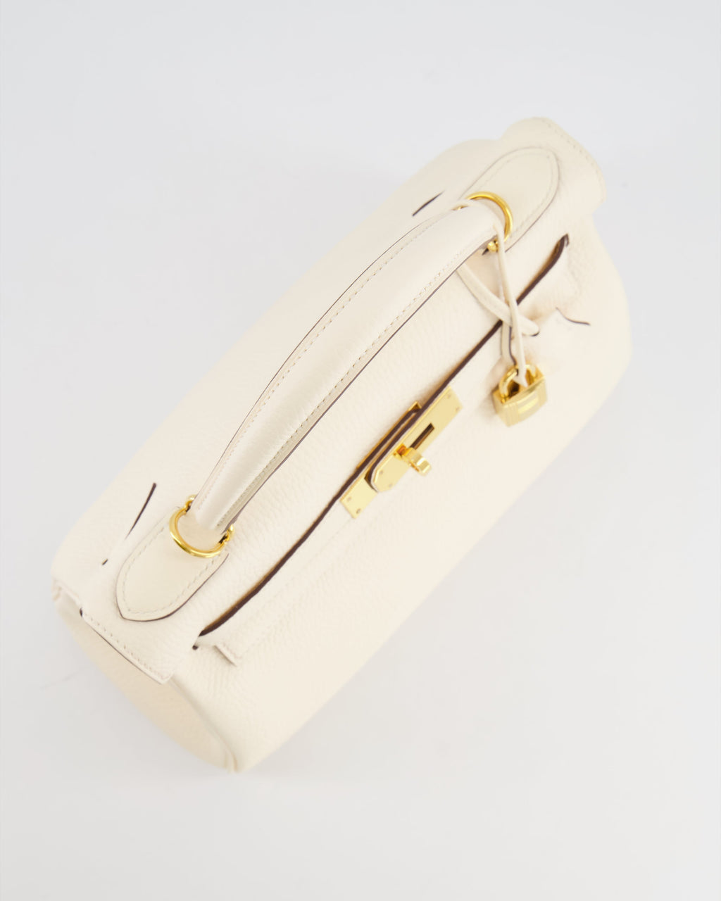 Hermès Kelly 28 Retourne Bag in Nata Clemence Leather with Gold Hardware
