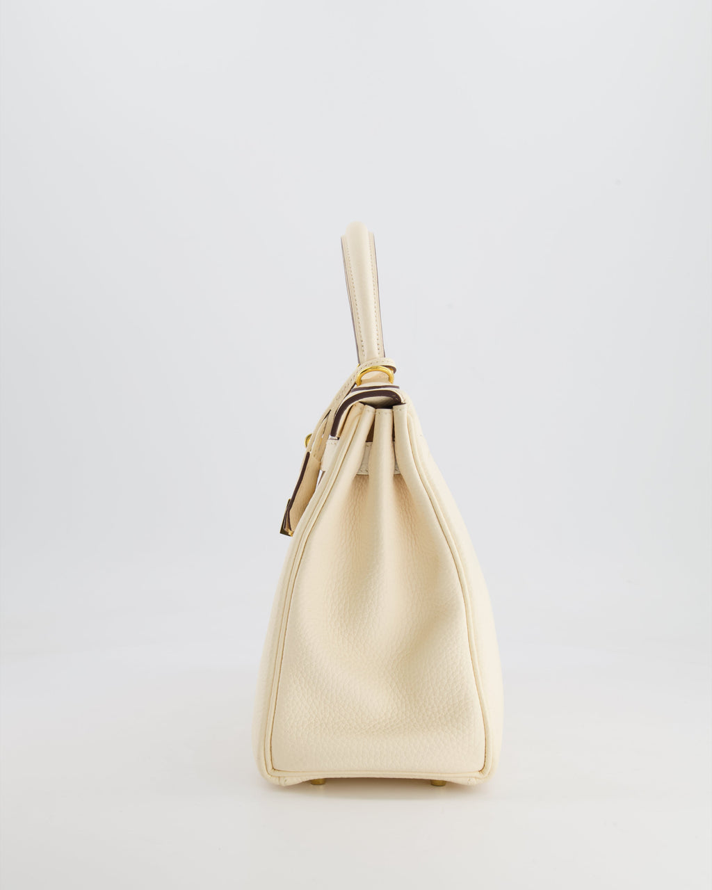 Hermès Kelly 28 Retourne Bag in Nata Clemence Leather with Gold Hardware