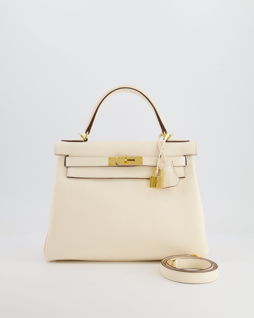 Hermès Kelly 28 Retourne Bag in Nata Clemence Leather with Gold Hardware