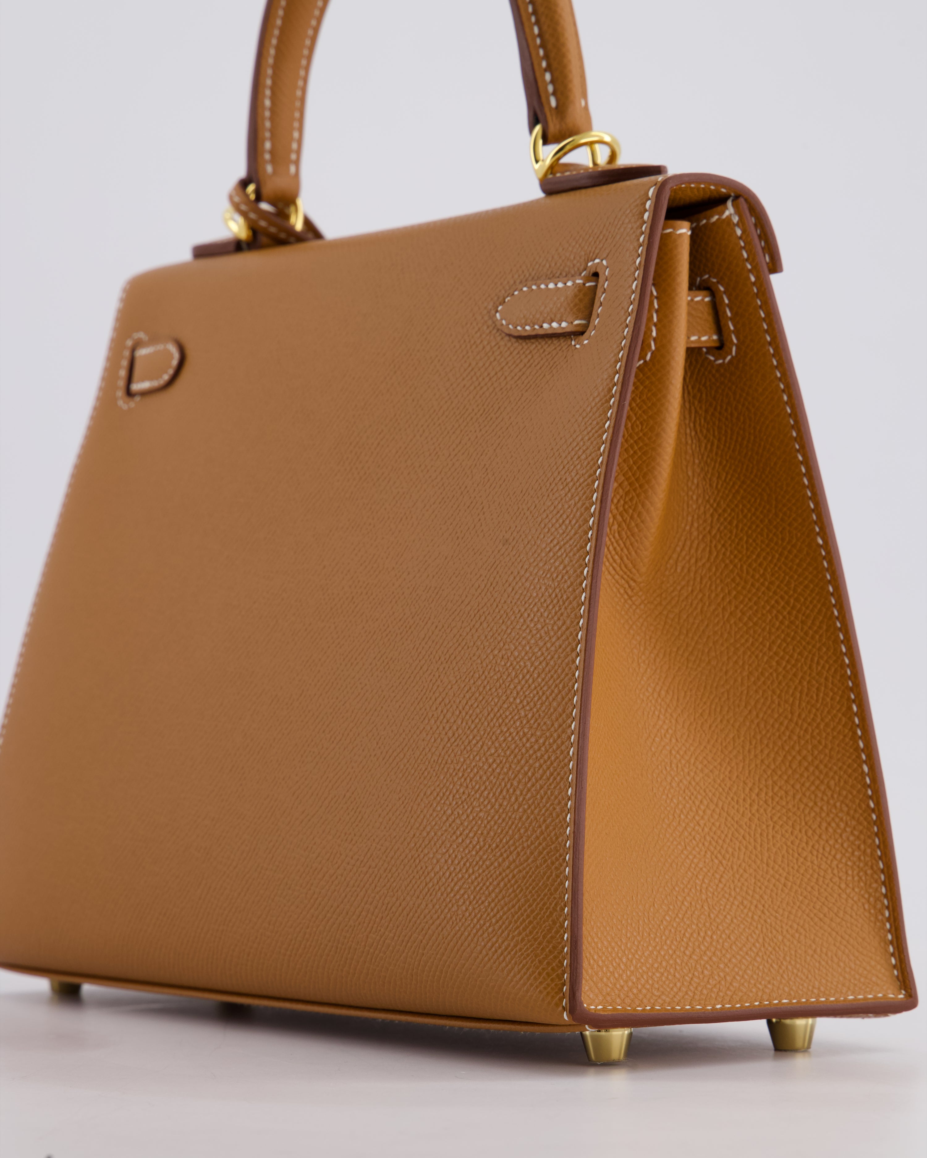 *HOLY GRAIL* Hermès Kelly 25 Sellier Bag in Gold Epsom Leather with Gold Hardware