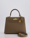 Hermès Kelly 25 Sellier Bag in Etoupe Epsom Leather and Gold Hardware