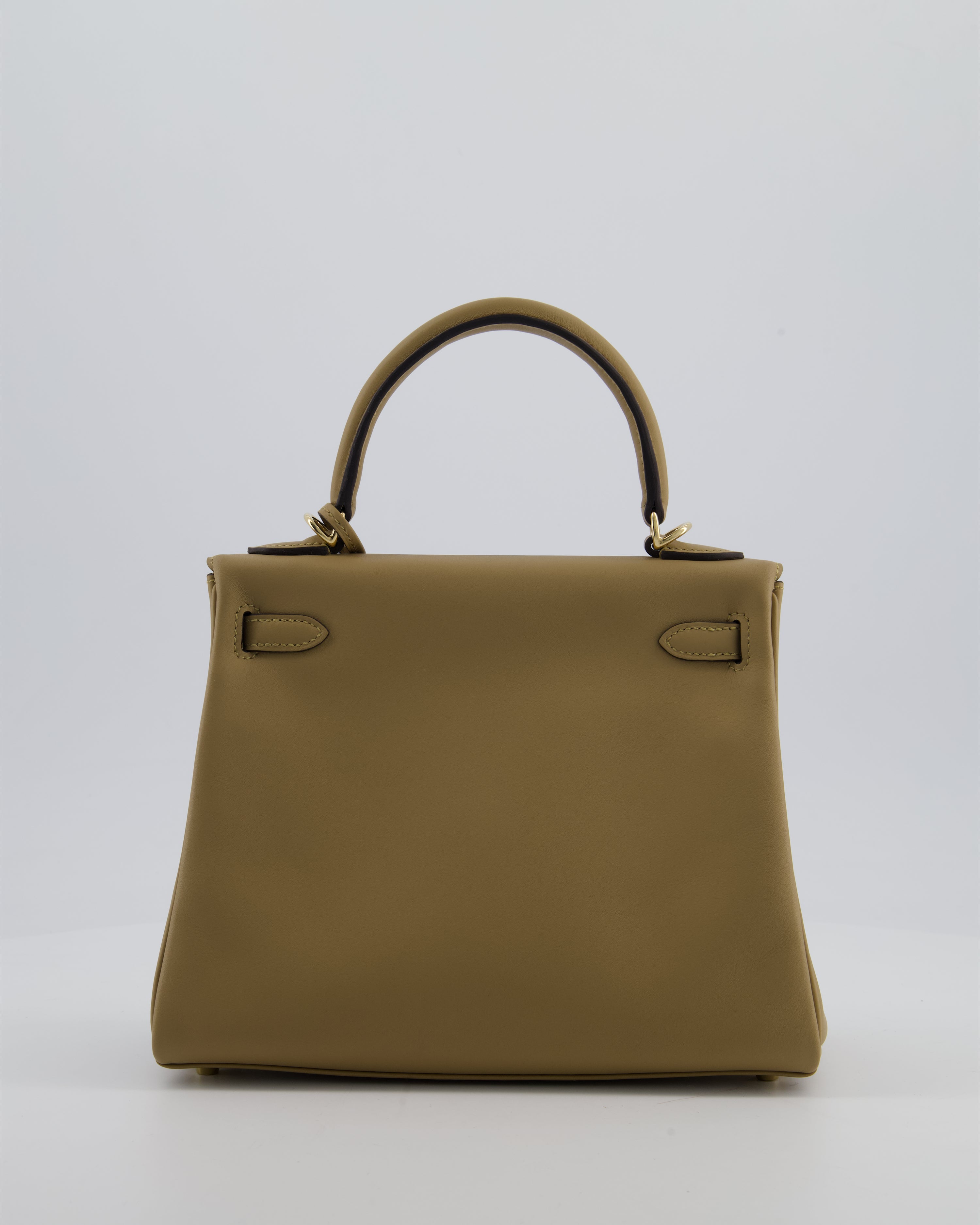 Hermès Kelly 25 Retourne Bag in Poussiere Swift Leather with Permabrass Hardware