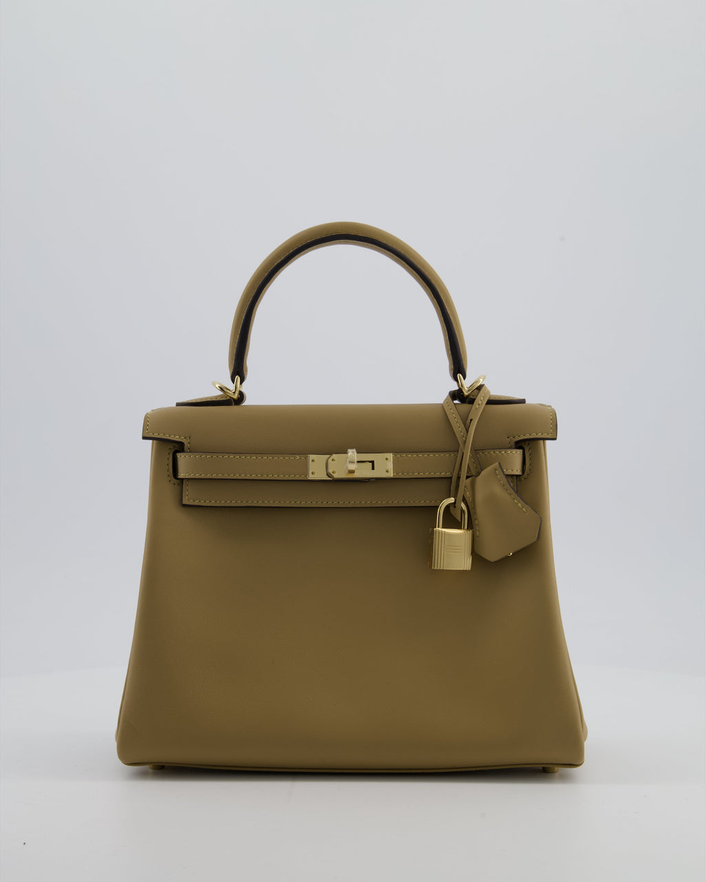 Hermès Kelly 25 Retourne Bag in Poussiere Swift Leather with Permabrass Hardware