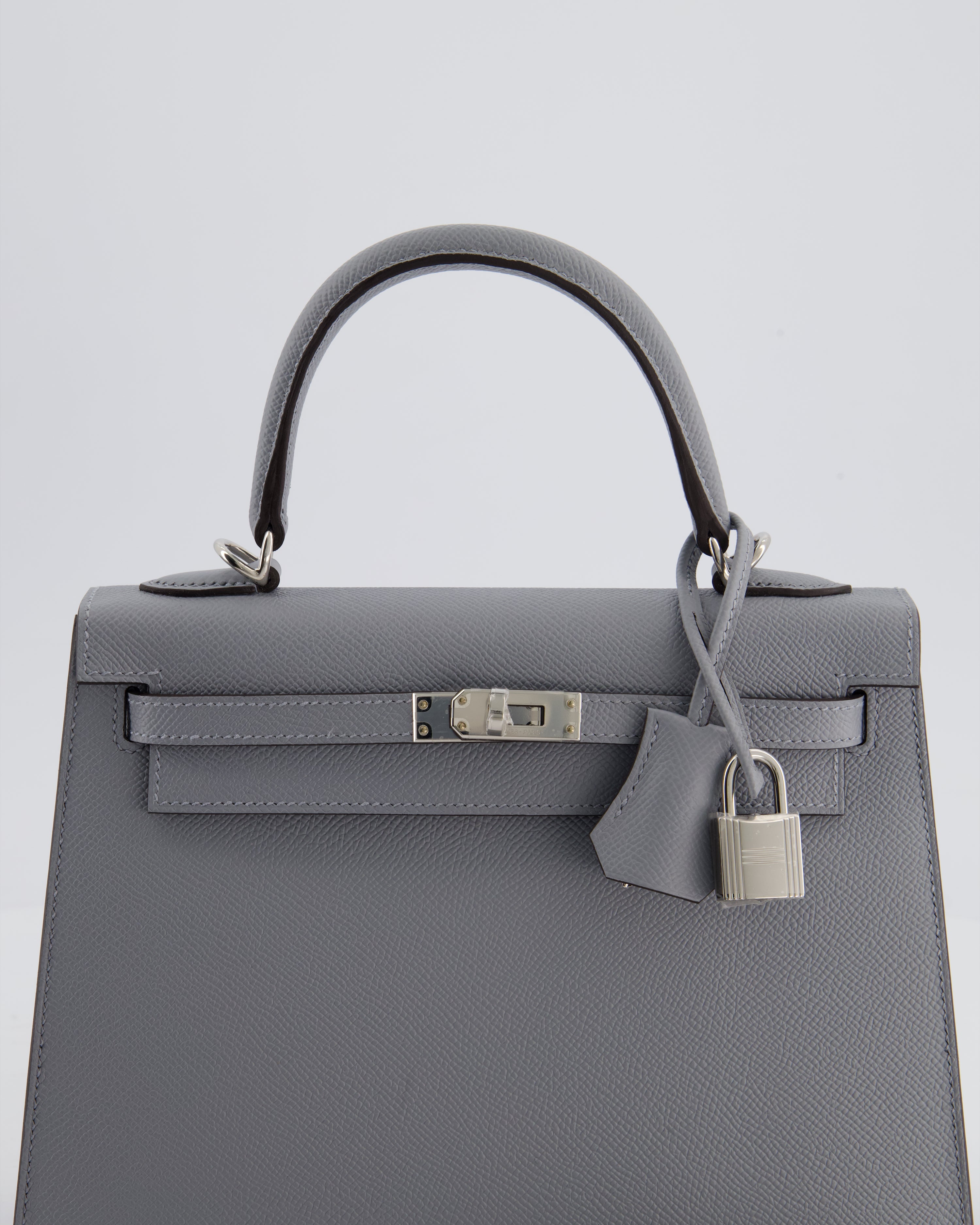 Hermès Kelly 25 Sellier Bag in Gris Pantin Epsom Leather with Palladium Hardware