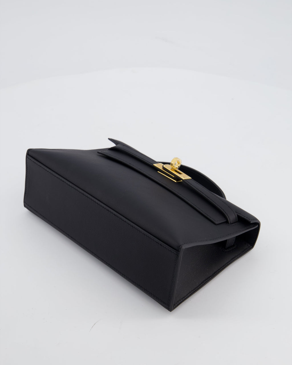 *SUPER RARE* Hermès Mini Kelly Pochette Bag in Noir Swift Leather with Gold Hardware