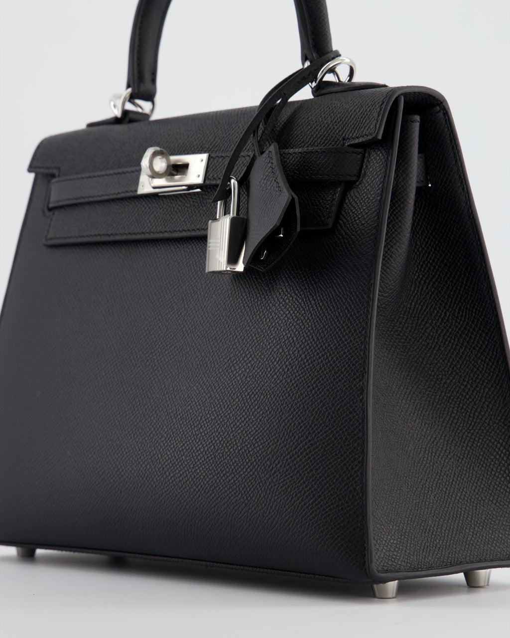 *SUPER RARE* Hermès Kelly 25 Sellier Bag in Noir Epsom Leather with Palladium Hardware
