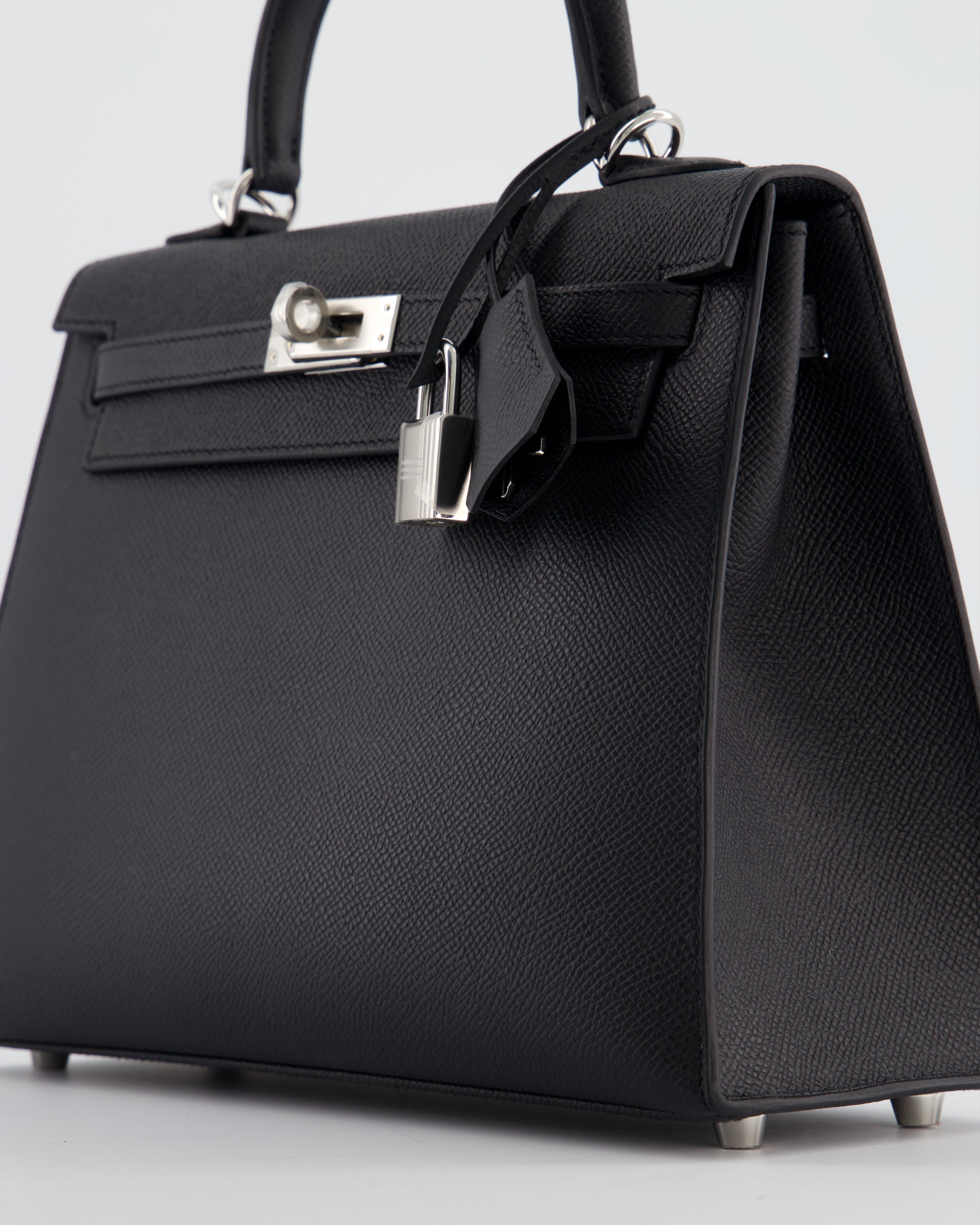 *RARE* Hermès Kelly 25 Sellier Bag in Noir Epsom Leather with Palladium Hardware