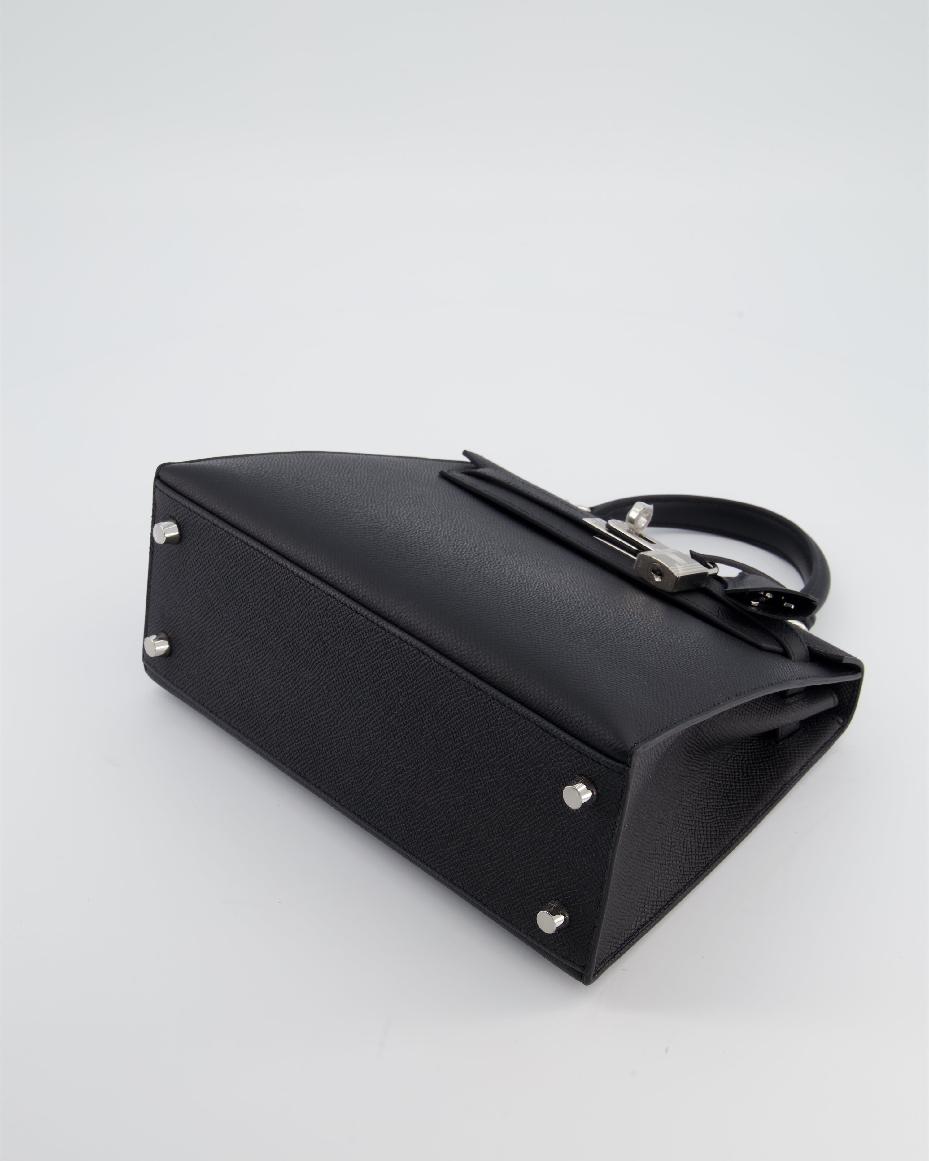 *SUPER RARE* Hermès Kelly 25 Sellier Bag in Noir Epsom Leather with Palladium Hardware