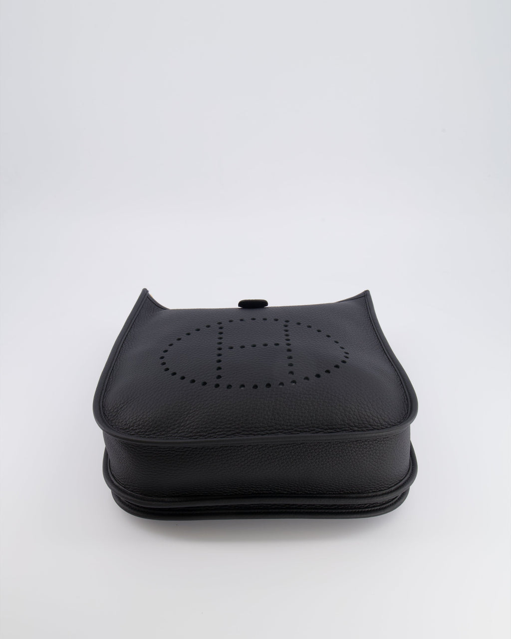 Hermès Evelyne III 29 Bag in Black Taurillon Clemence Leather with Gold Hardware