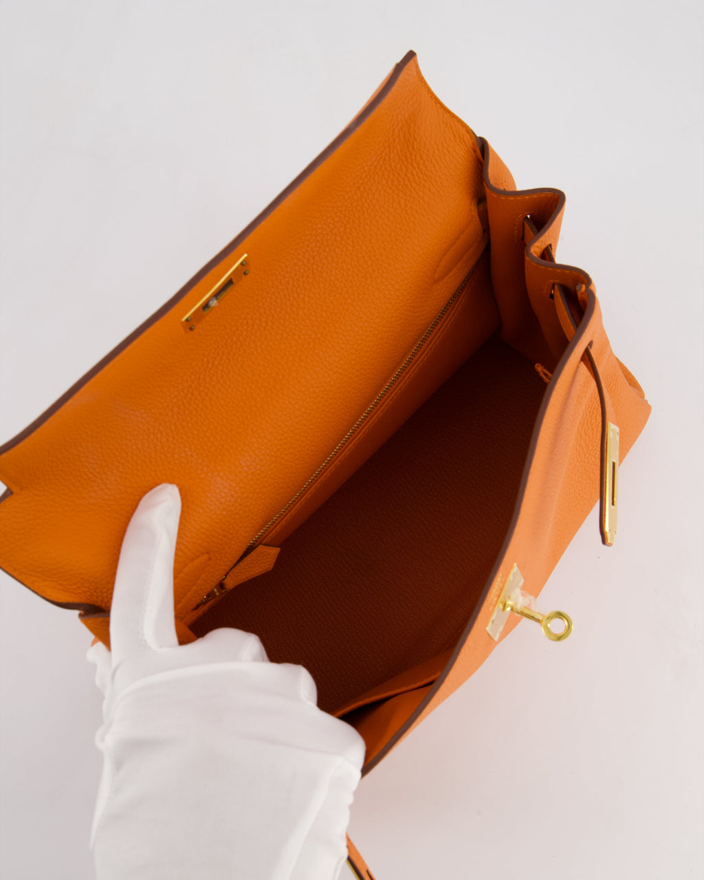 *FIRE PRICE* Hermès Kelly Bag 28 Retourne in Orange Togo Leather with Gold Hardware
