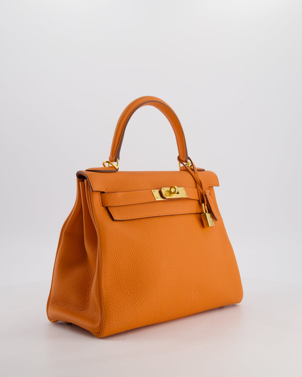 *FIRE PRICE* Hermès Kelly Bag 28 Retourne in Orange Togo Leather with Gold Hardware
