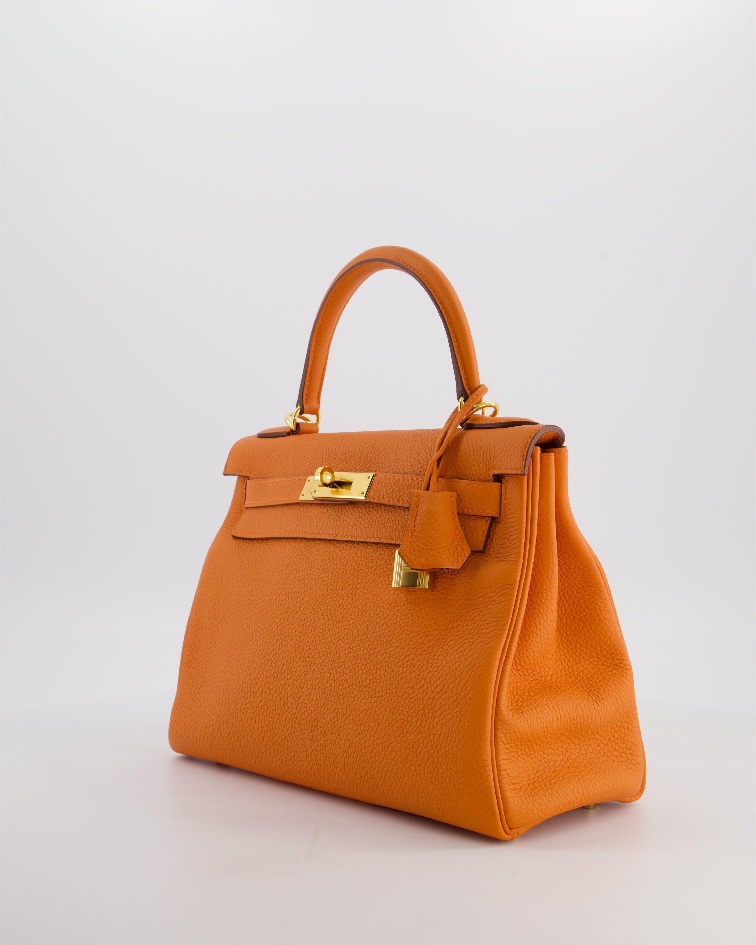 *FIRE PRICE* Hermès Kelly Bag 28 Retourne in Orange Togo Leather with Gold Hardware
