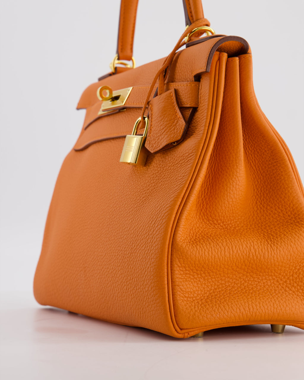 *FIRE PRICE* Hermès Kelly Bag 28 Retourne in Orange Togo Leather with Gold Hardware