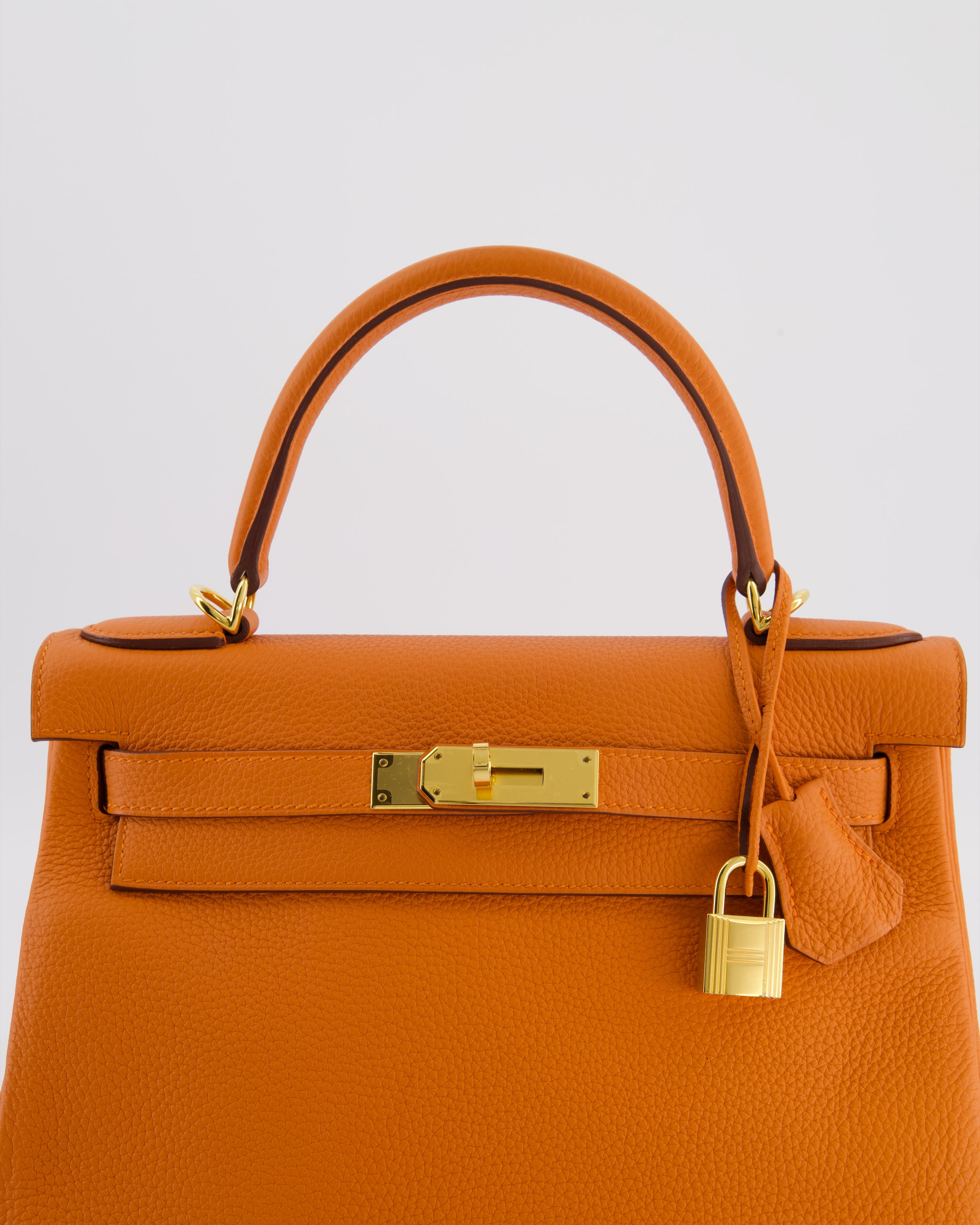 *FIRE PRICE* Hermès Kelly Bag 28 Retourne in Orange Togo Leather with Gold Hardware