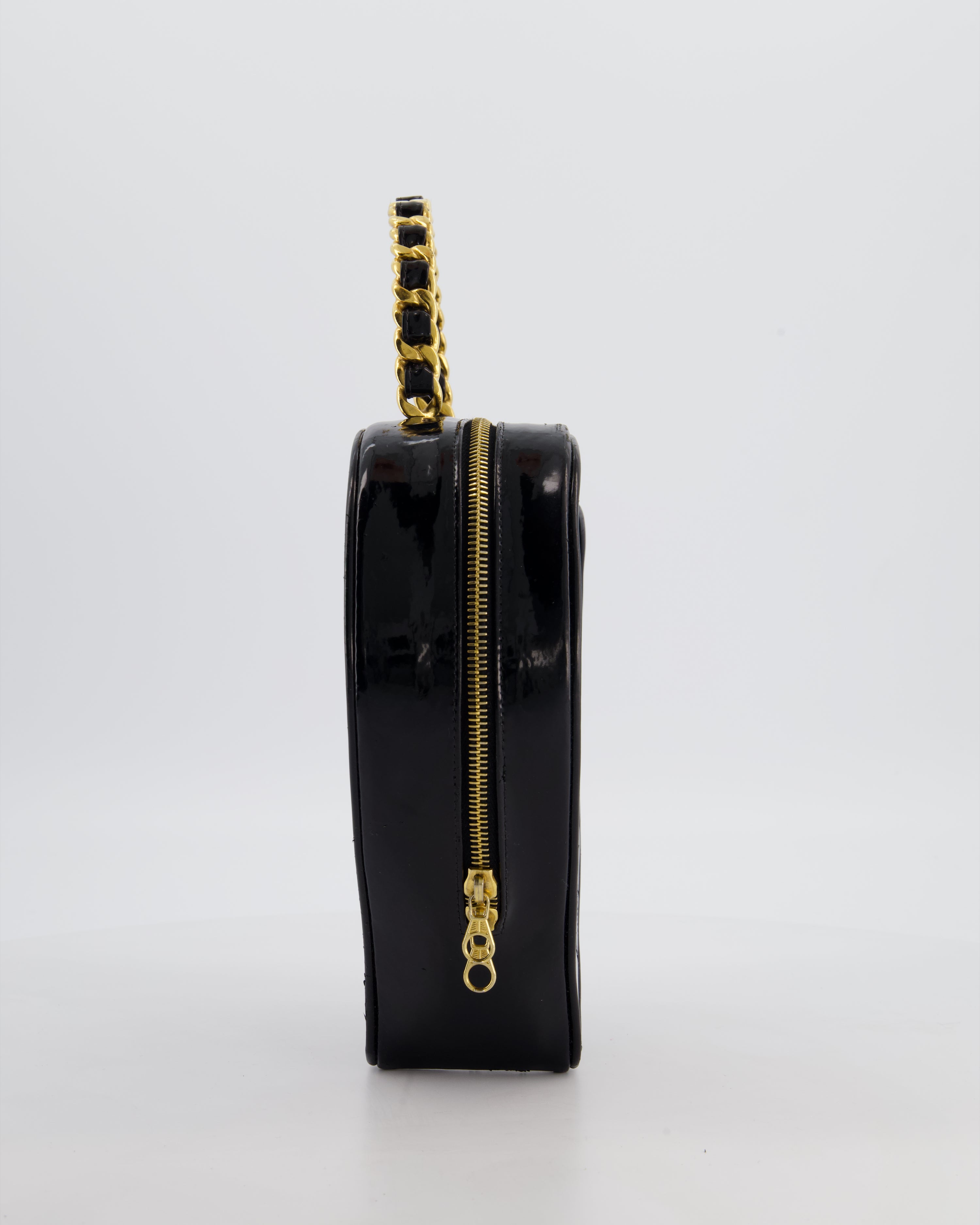 *RARE COLLECTORS ITEM* Chanel 1995 Vintage Black Heart Vanity Bag with White CC Logo and Gold Chain Handle Detail