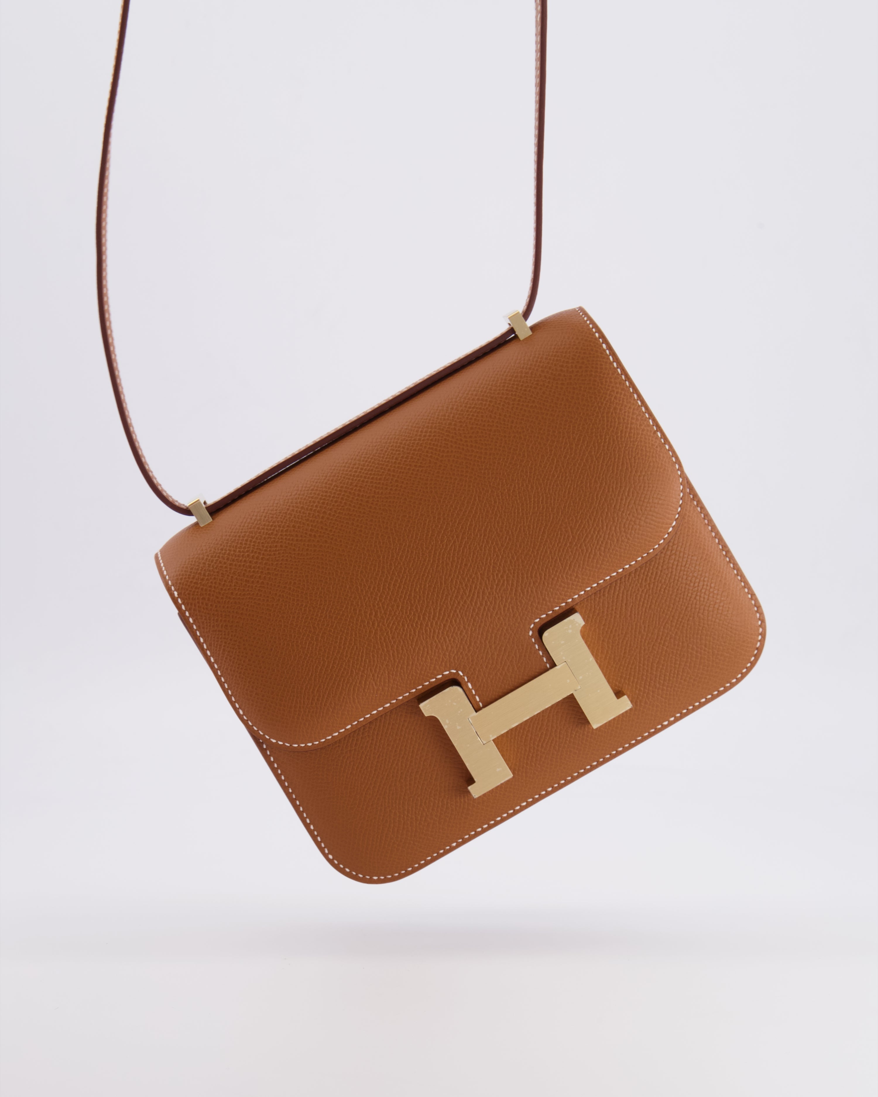 *Fire price “Hermès Constance III 18 Miroir Bag in Gold Epsom Leather with Brushed Permabrass Hardware