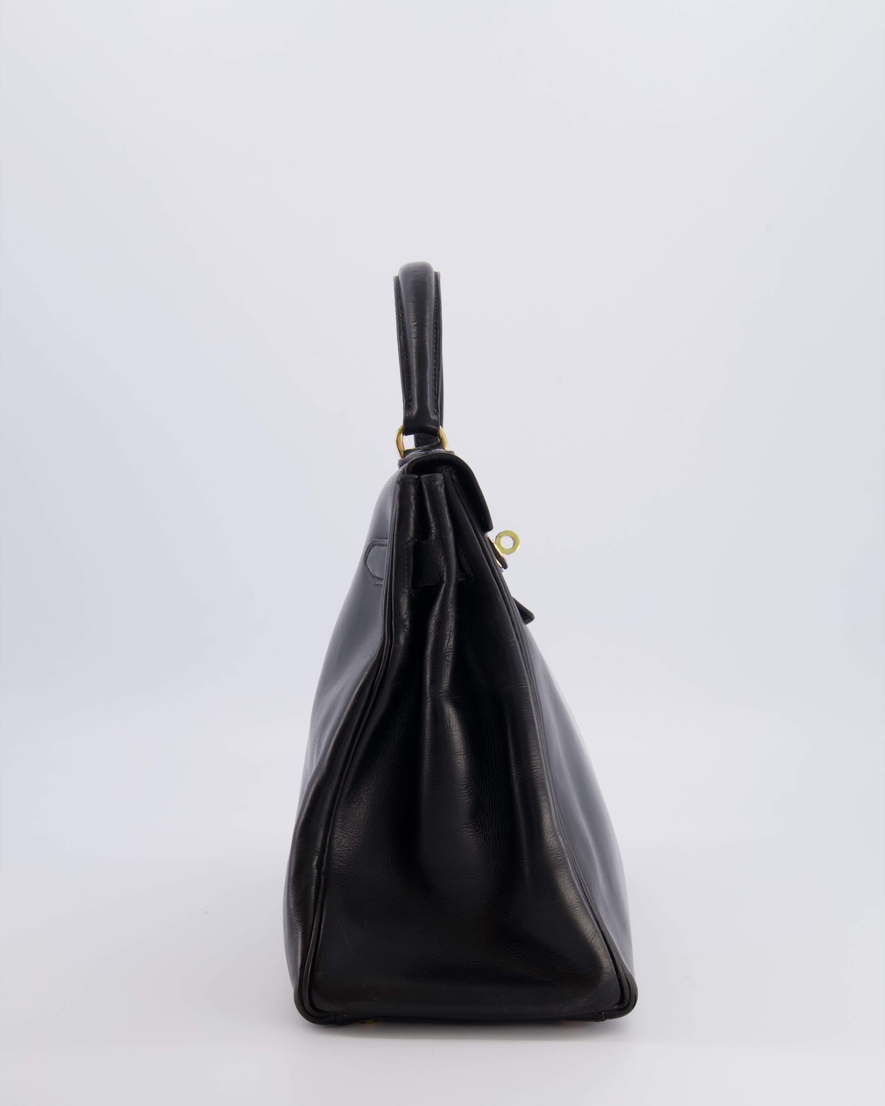 Hermès Vintage Kelly 32 Retourne Bag in Black Calfskin Box Leather with Gold Hardware