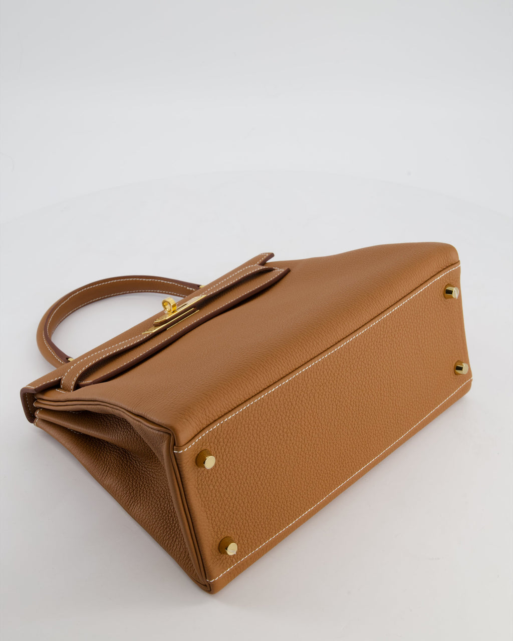 Hermès Kelly 28 Retourne Bag in Gold Togo Leather with Gold Hardware