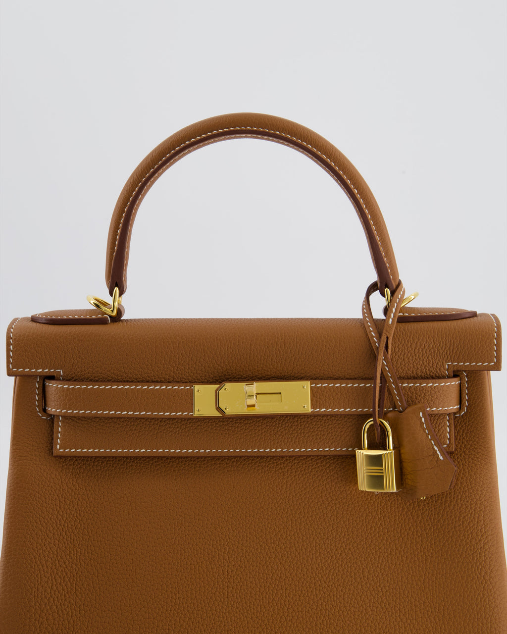 Hermès Kelly 28 Retourne Bag in Gold Togo Leather with Gold Hardware