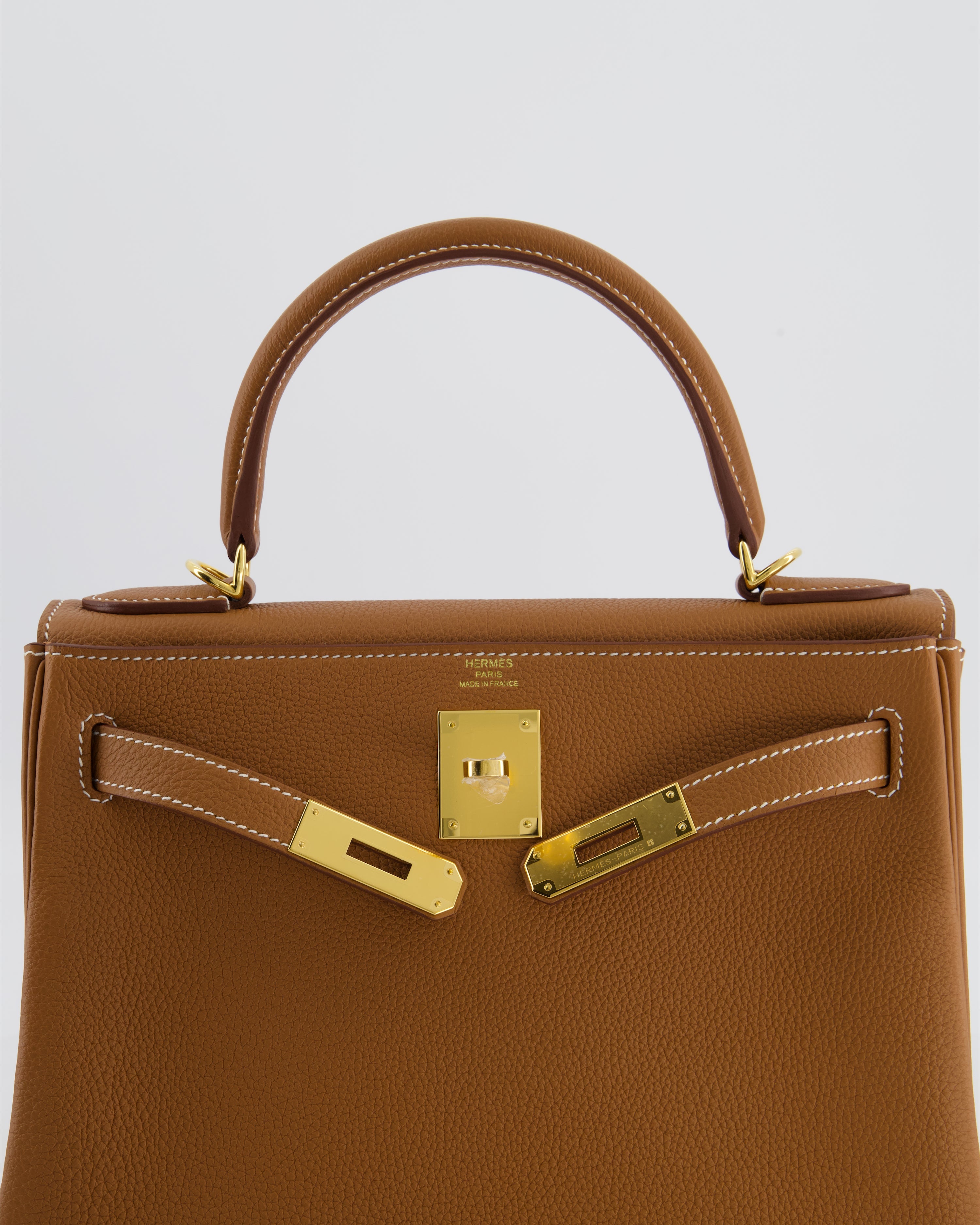 Hermès Kelly 28 Retourne Bag in Gold Togo Leather with Gold Hardware
