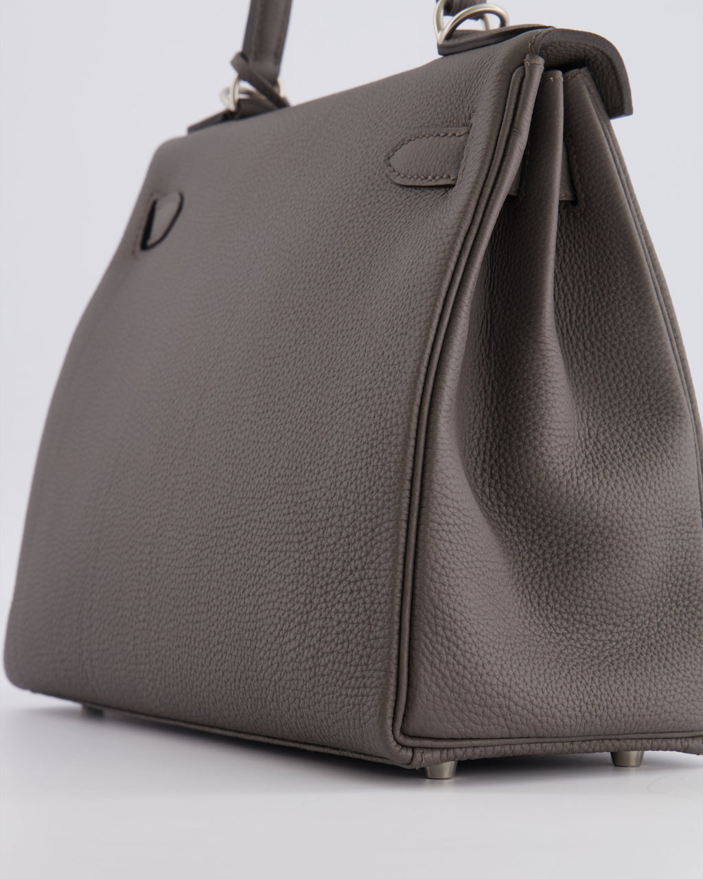 Hermès Kelly 28 Retourne HSS Bag in Gris Etain Togo Leather with Gris Perle Interior and Brushed Palladium Hardware