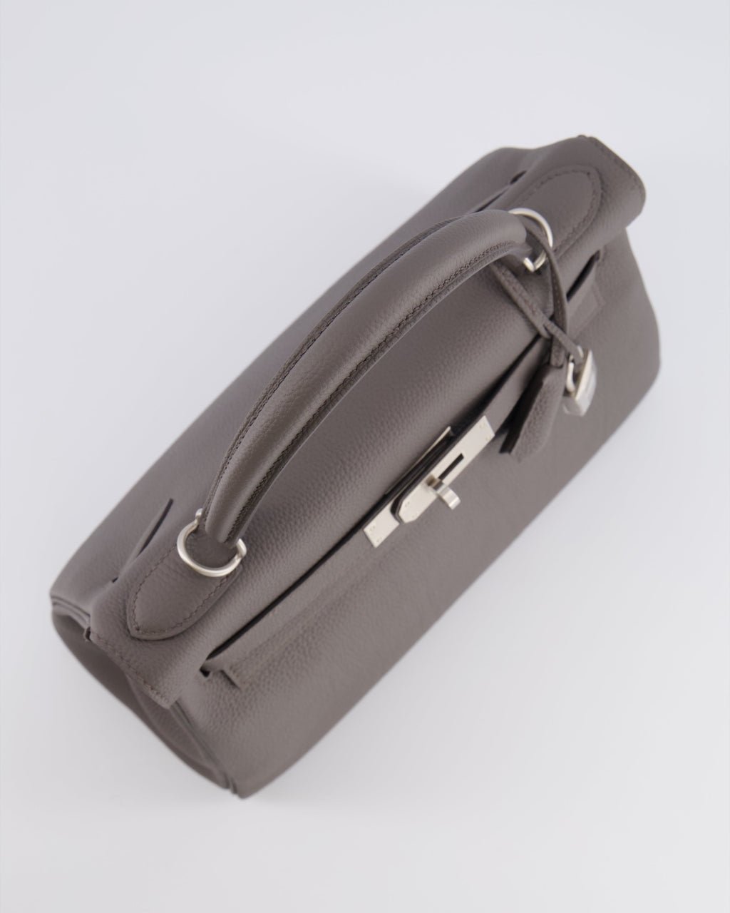 Hermès Kelly 28 Retourne HSS Bag in Gris Etain Togo Leather with Gris Perle Interior and Brushed Palladium Hardware