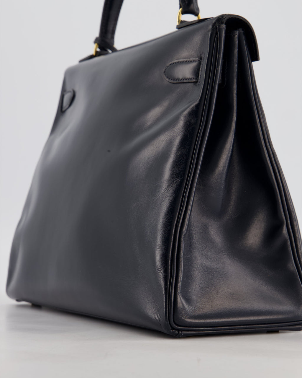 *RARE* Hermès Vintage Kelly 32 Retourne Bag in Bleu Navy Box Calf Leather with Gold Hardware
