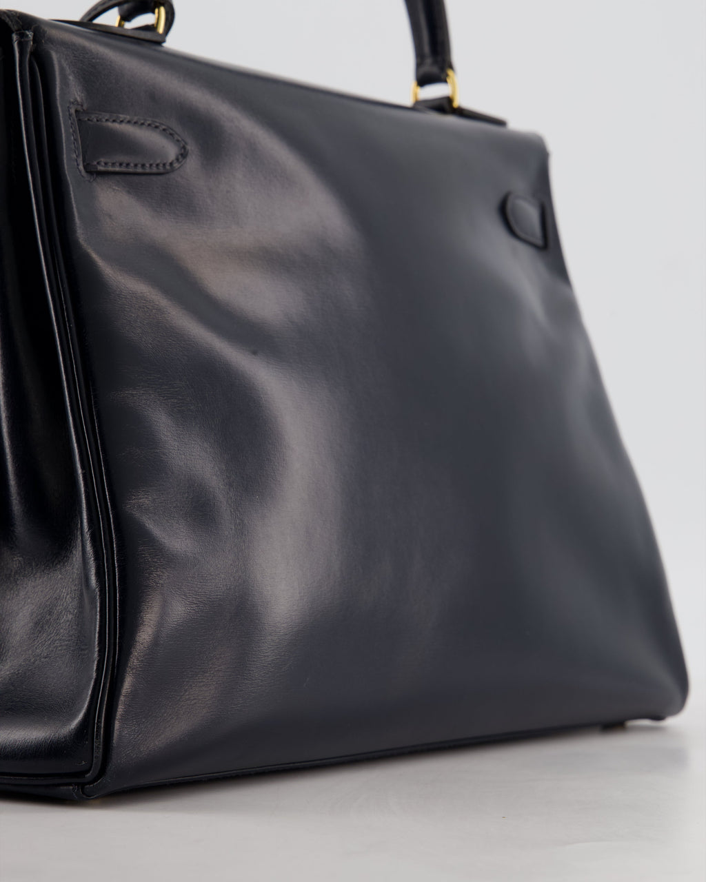 *RARE* Hermès Vintage Kelly 32 Retourne Bag in Bleu Navy Box Calf Leather with Gold Hardware