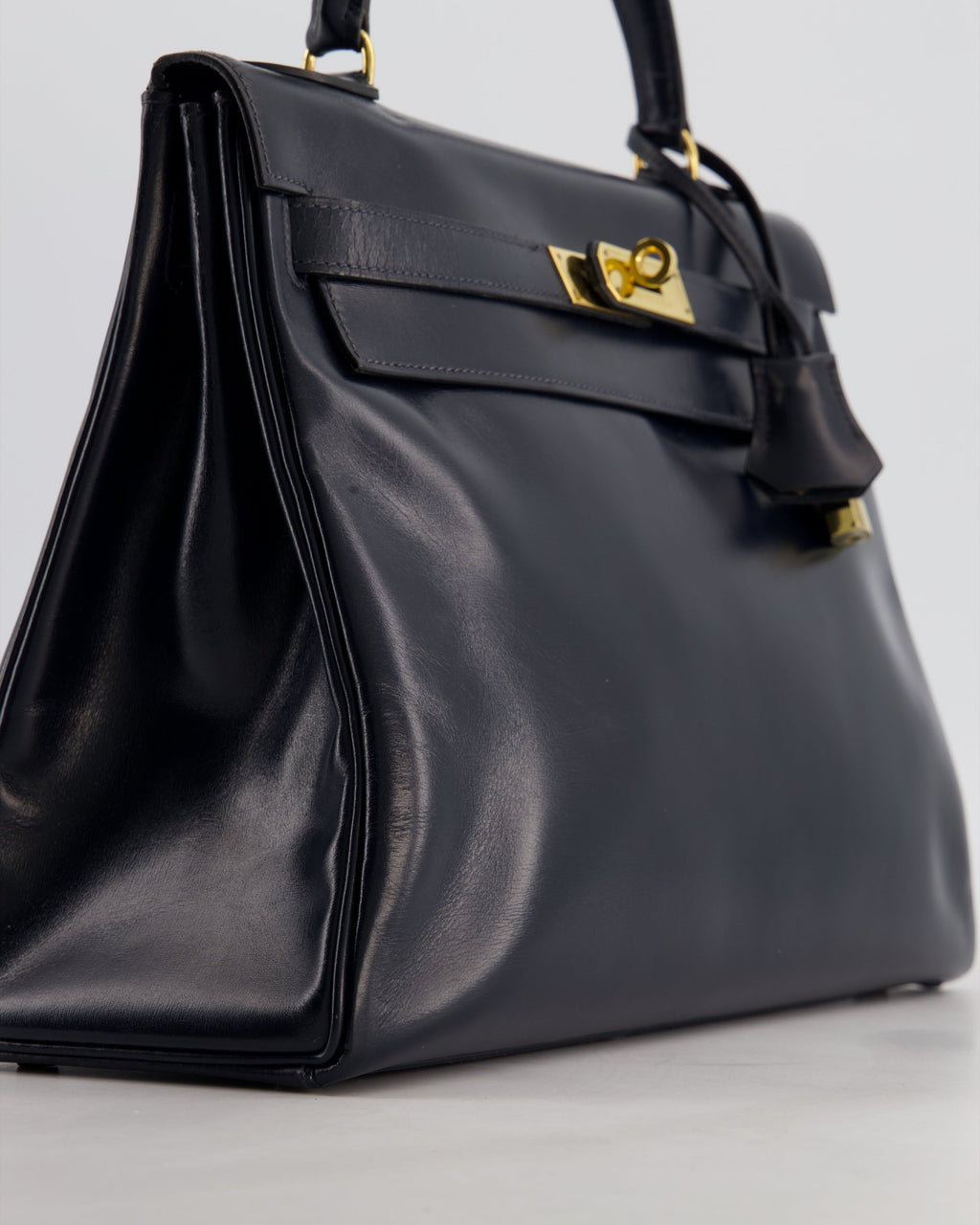 *RARE* Hermès Vintage Kelly 32 Retourne Bag in Bleu Navy Box Calf Leather with Gold Hardware