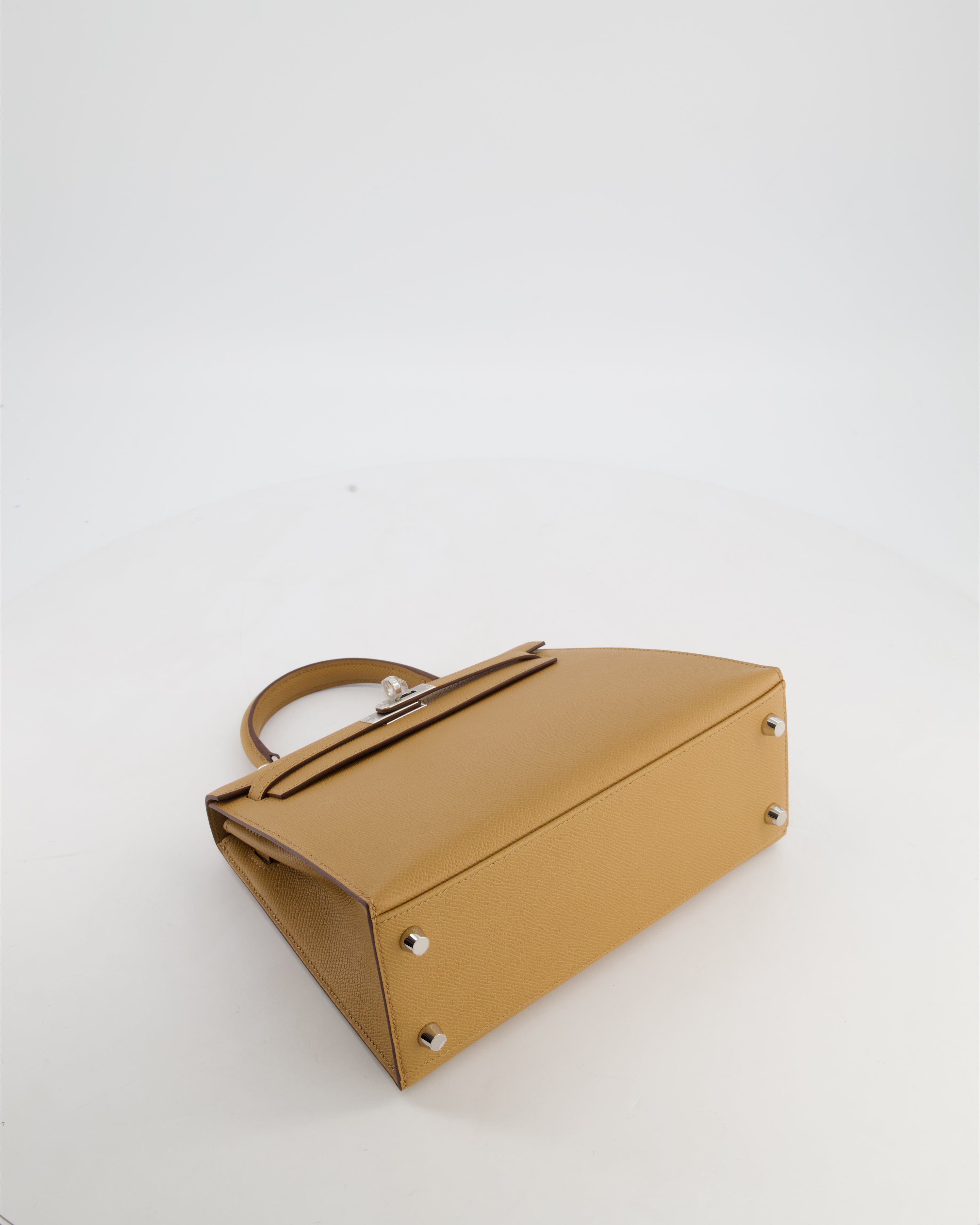 Hermès Kelly 25 Sellier Bag in Biscuit Epsom Leather with Palladium Hardware