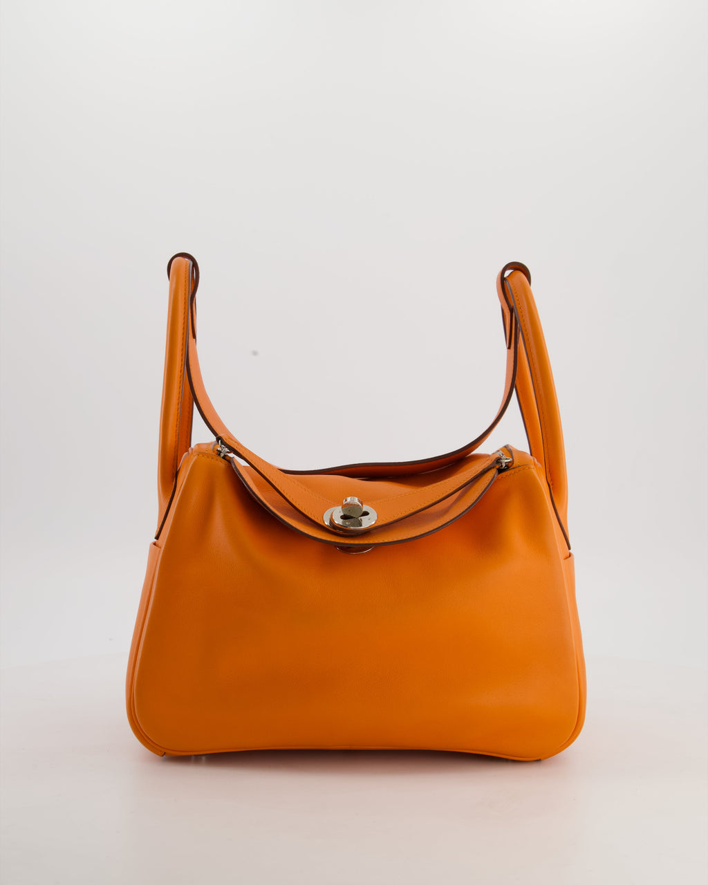 Hermès Lindy 26 Bag in Orange H Swift Leather with Palladium Hardware