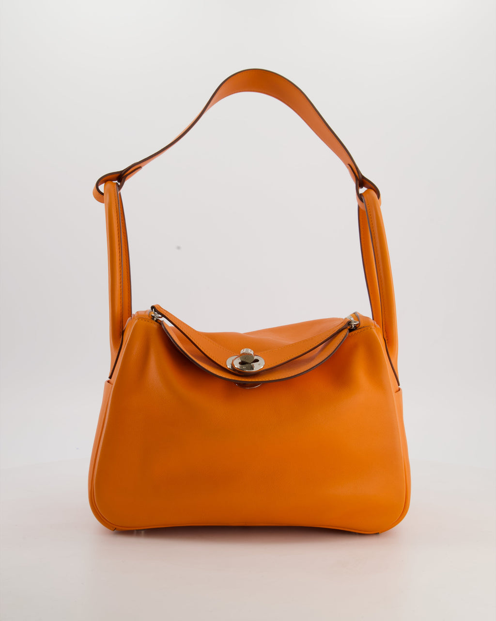 Hermès Lindy 26 Bag in Orange H Swift Leather with Palladium Hardware