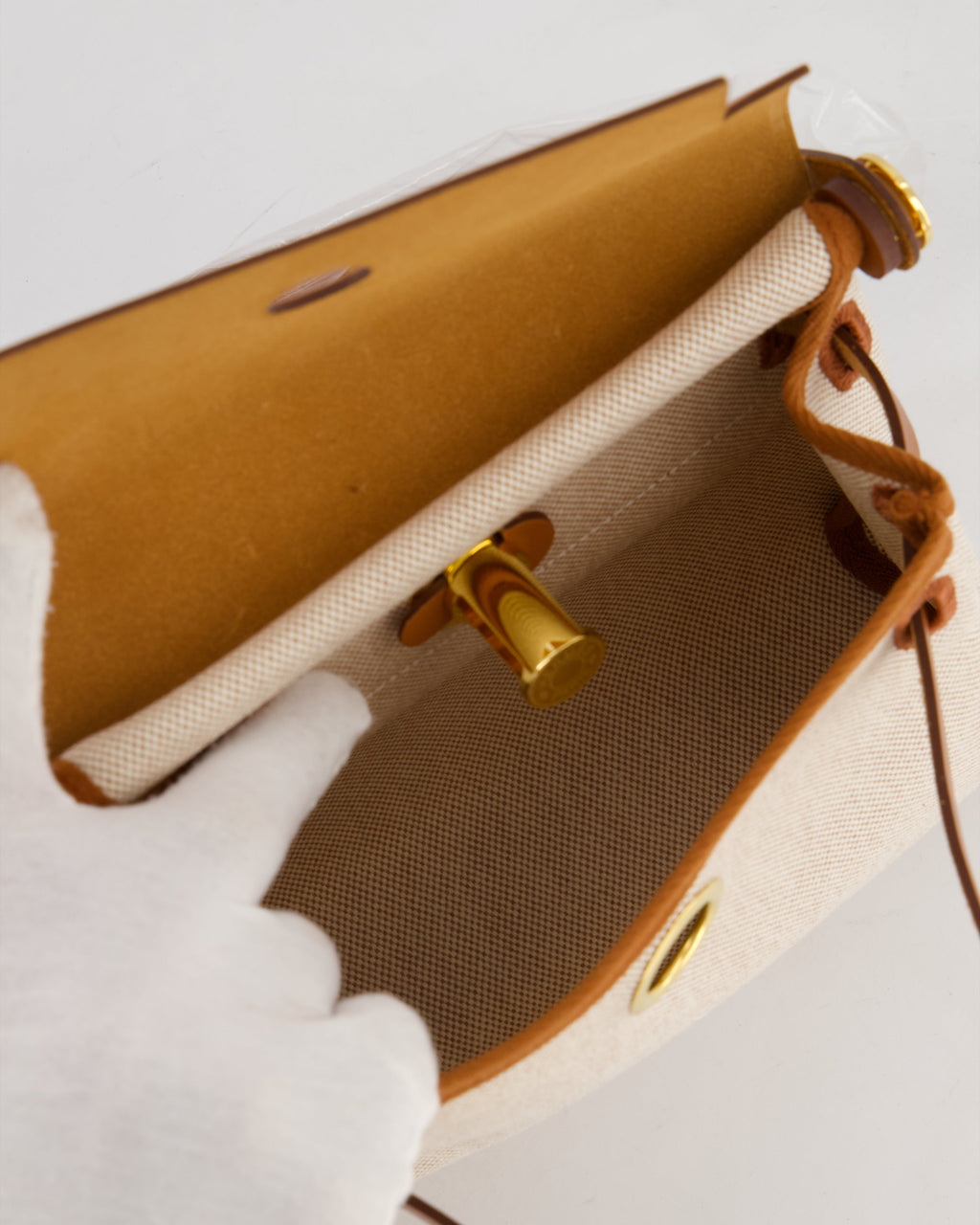 *HOT* Hermès Herbag Zip 20 Bag in Fauve Vache Hunter Leather & Ecru/Beige Viking Canvas with Gold Hardware