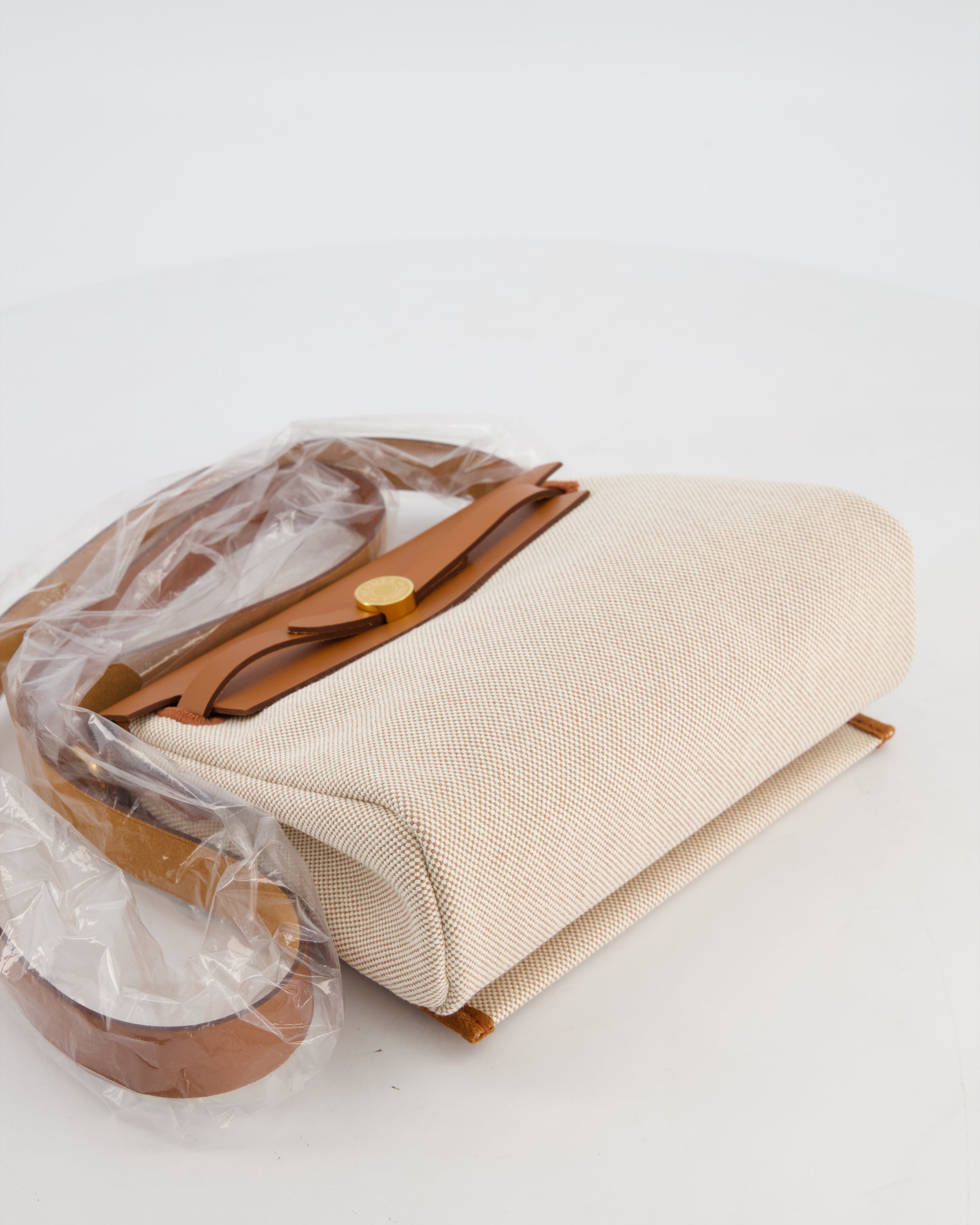 *HOT* Hermès Herbag Zip 20 Bag in Fauve Vache Hunter Leather & Ecru/Beige Viking Canvas with Gold Hardware
