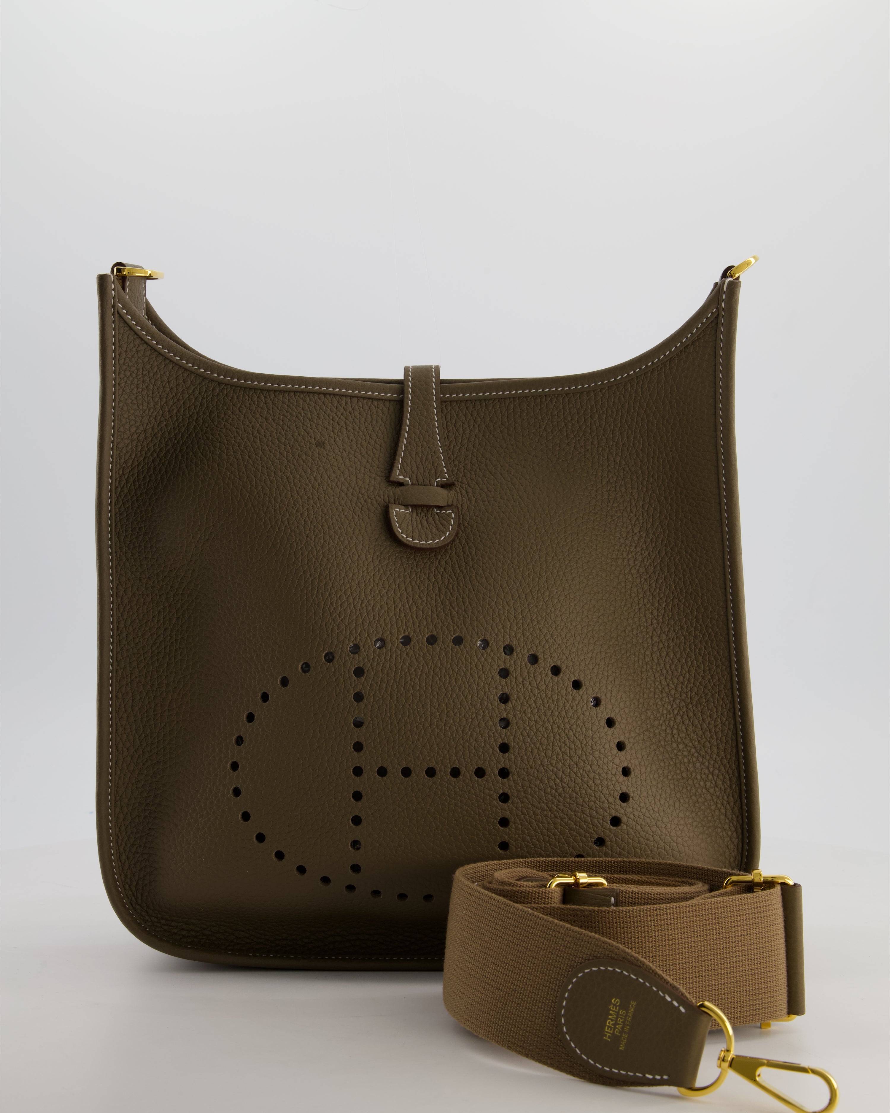 Hermès Evelyne III 29 Bag in Etoupe Taurillon Clemence Leather with Gold Hardware